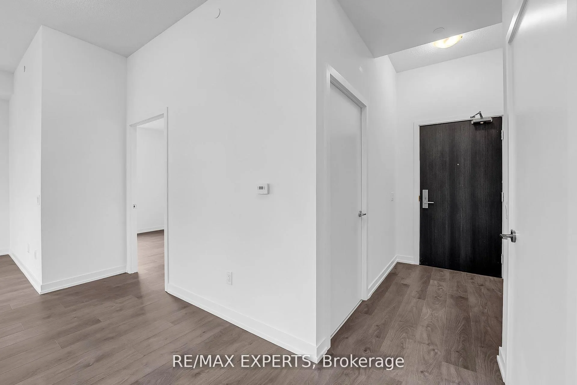 Photo 8 of Unit 502, 55 Duke Street, Kitchener, City Commercial Core — HOMEH