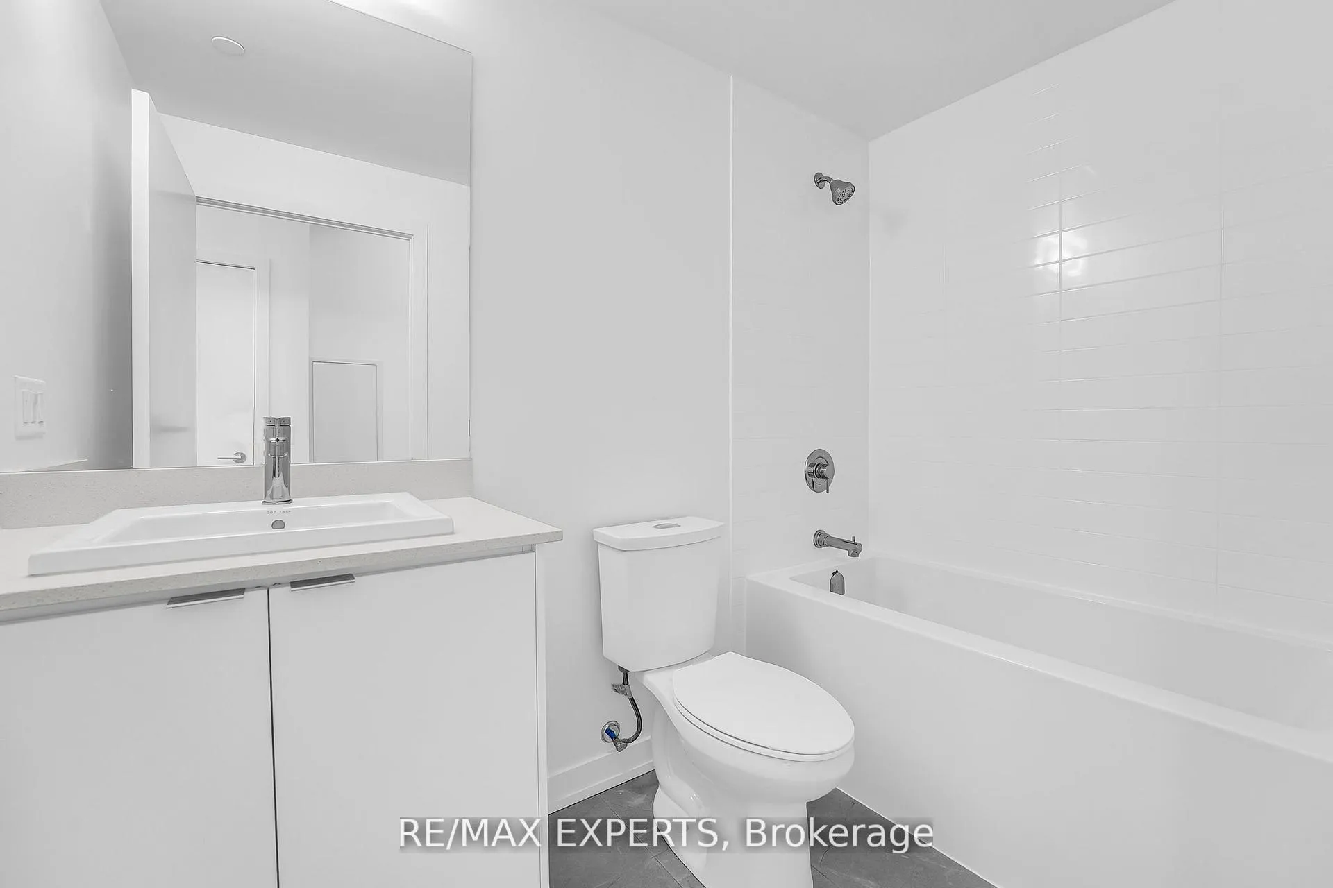 Photo 10 of Unit 502, 55 Duke Street, Kitchener, City Commercial Core — HOMEH