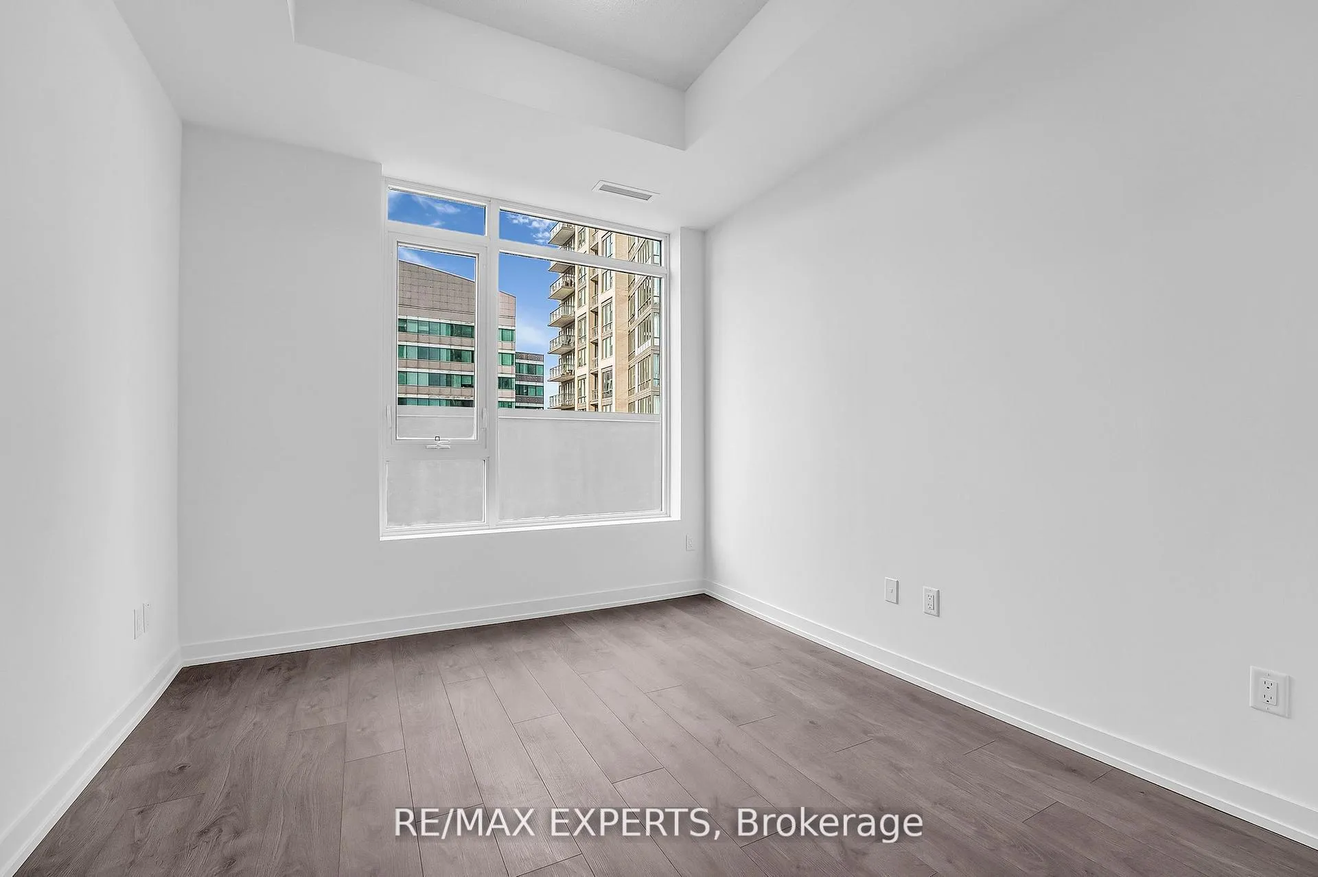 Photo 21 of Unit 502, 55 Duke Street, Kitchener, City Commercial Core — HOMEH