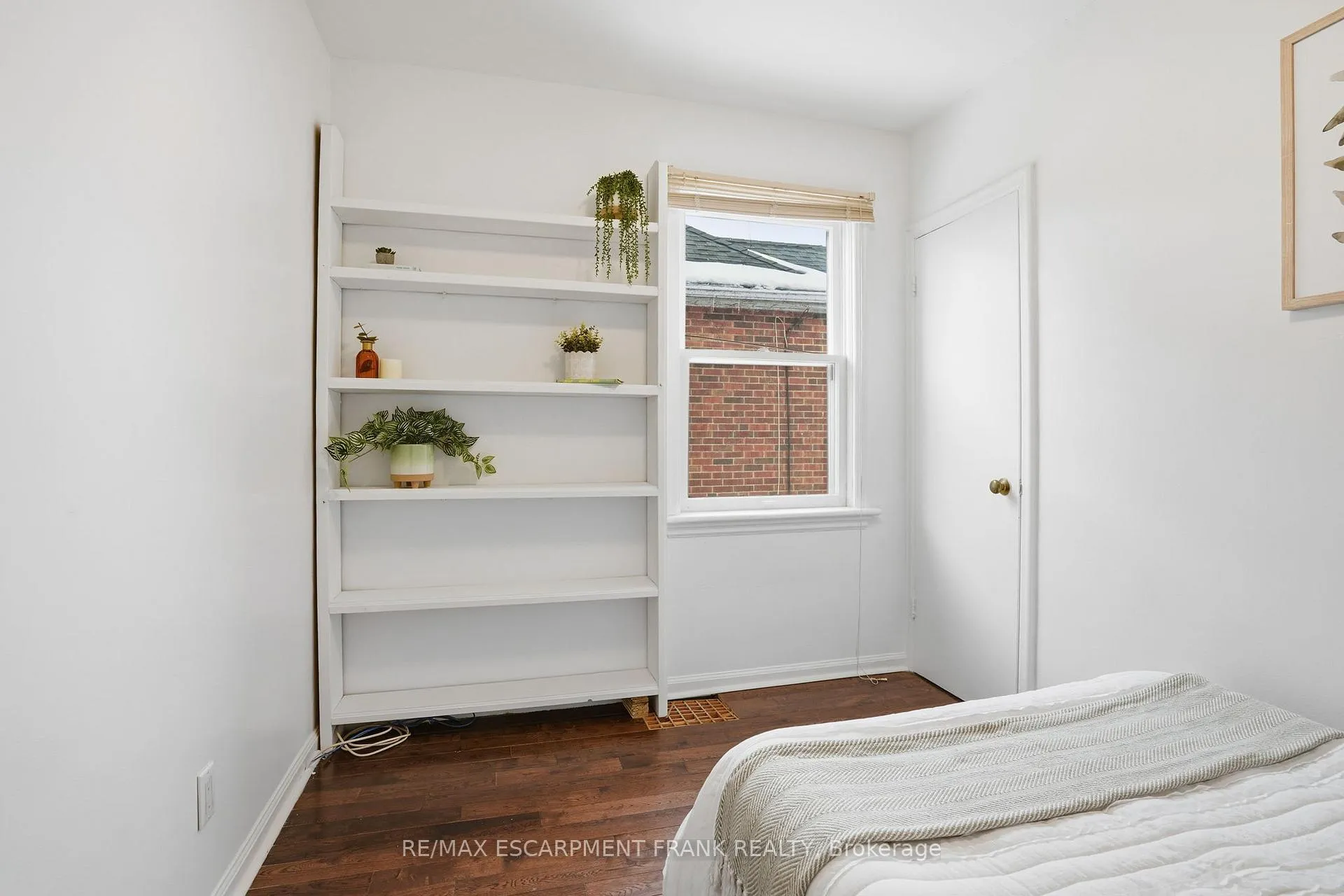 Photo 15 of 153 Parkview Drive, Hamilton, Westdale — HOMEH
