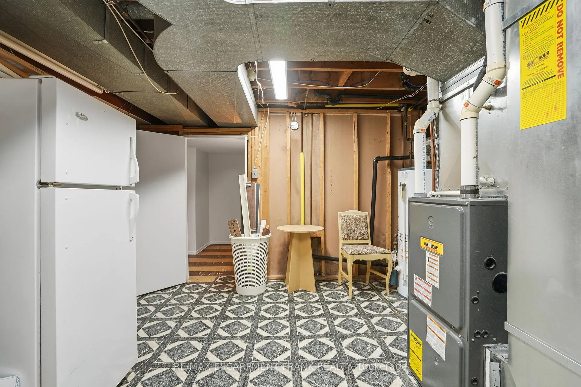 Photo 44 of 153 Parkview Drive, Hamilton, Westdale — HOMEH
