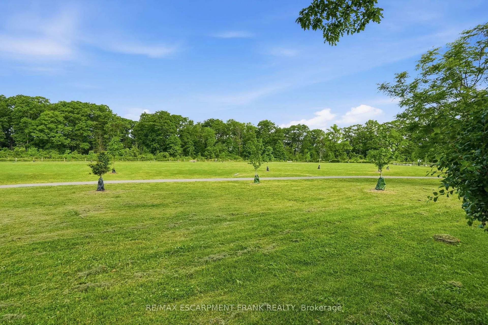 Photo 49 of 153 Parkview Drive, Hamilton, Westdale — HOMEH