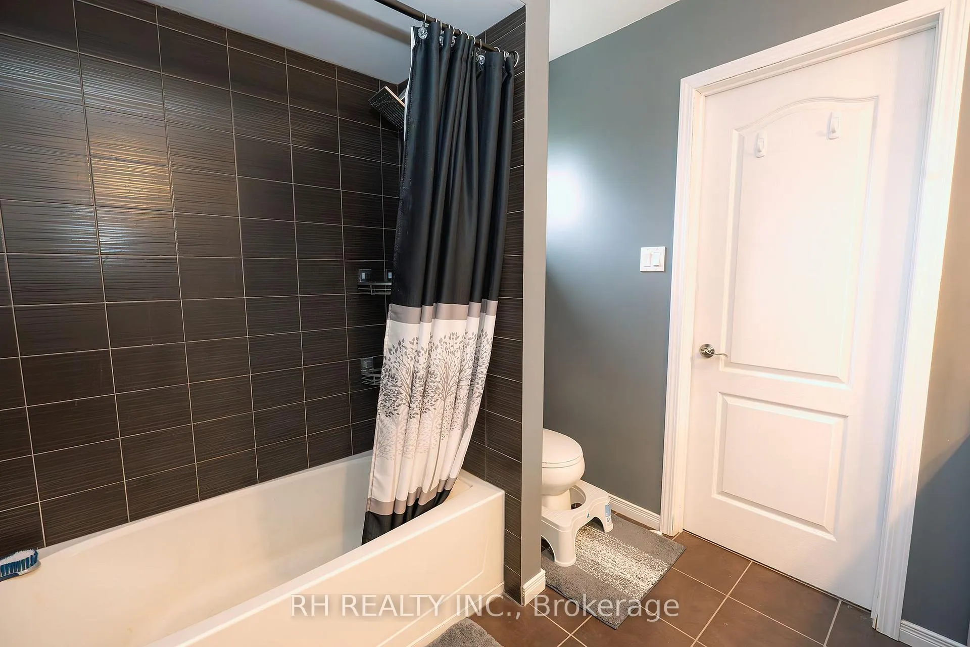 Photo 20 of 336 Middlefield Road, Peterborough, Ashburnham Ward 4 — HOMEH