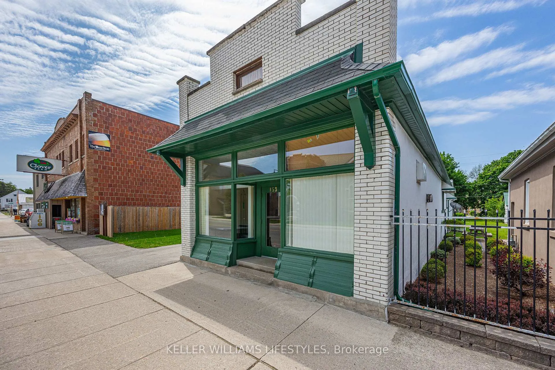 Photo 4 of 153 Ailsa Craig Main Street, North Middlesex, Ailsa Craig — HOMEH