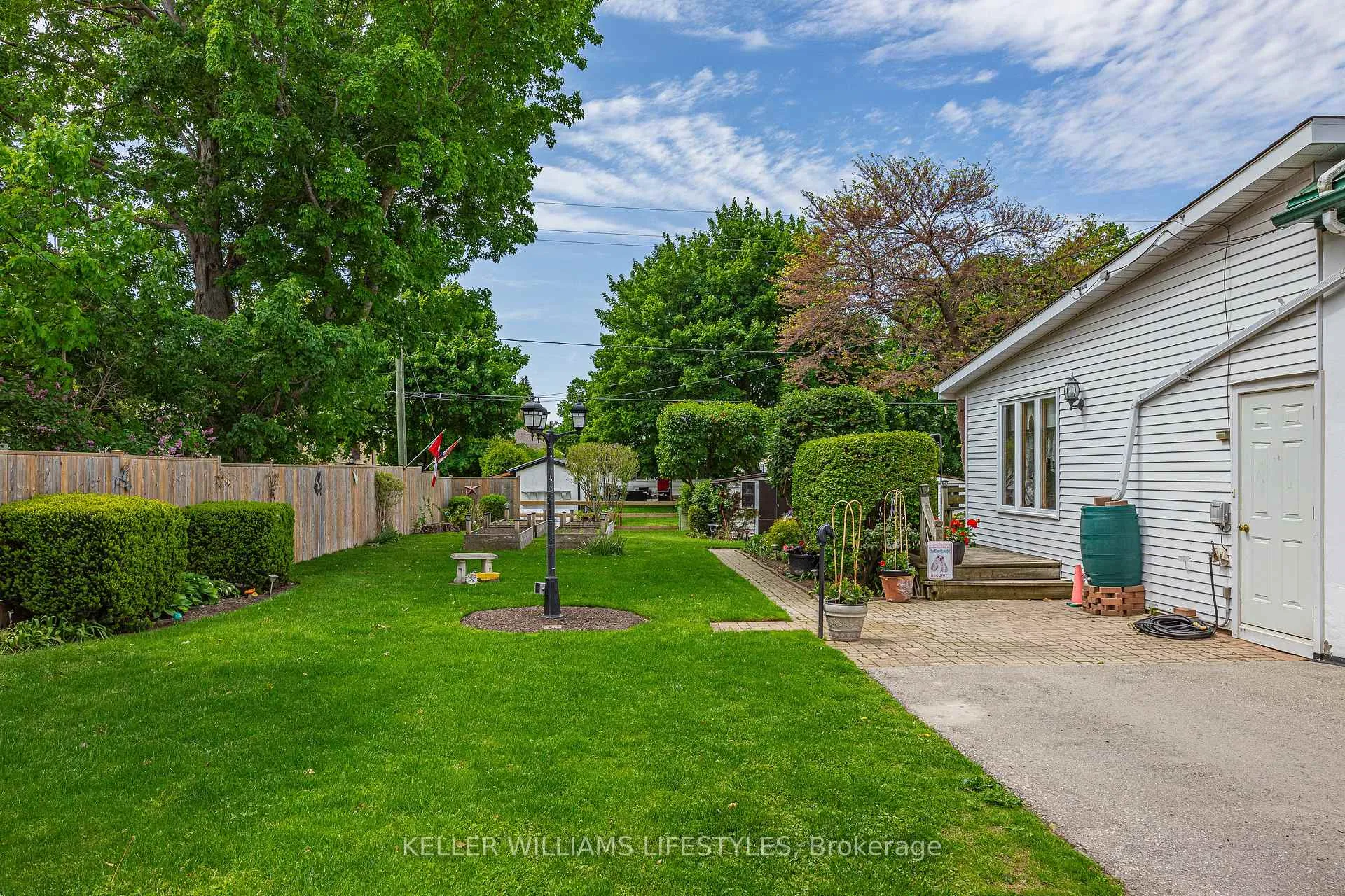 Photo 27 of 153 Ailsa Craig Main Street, North Middlesex, Ailsa Craig — HOMEH
