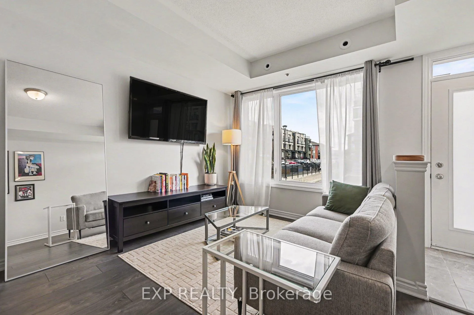 Photo 8 of 629 Makwa Private, Ottawa, CFB Rockcliffe and Area — HOMEH
