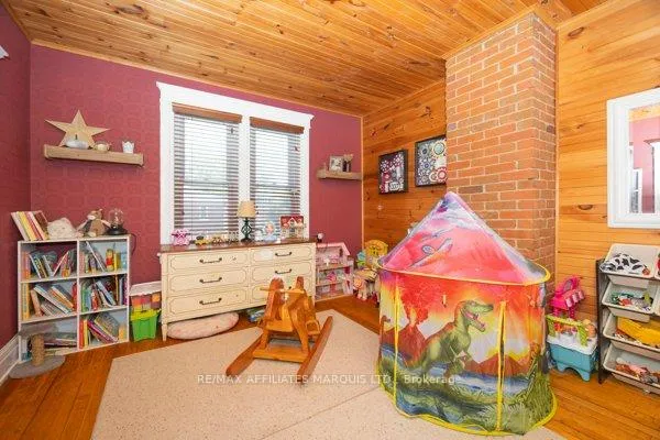 Photo 19 of 55 Kenyon Street E, North Glengarry, Alexandria — HOMEH