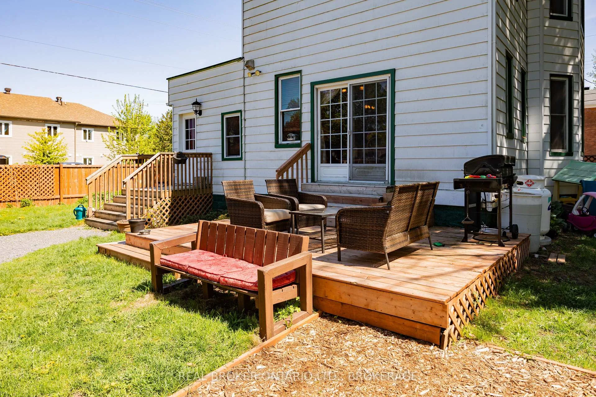 Photo 36 of 55 Kenyon Street E, North Glengarry, Alexandria — HOMEH