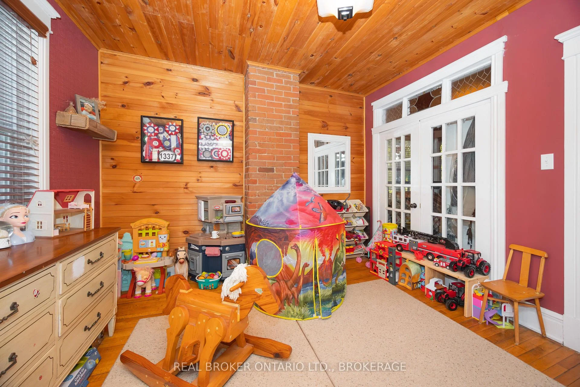 Photo 53 of 55 Kenyon Street E, North Glengarry, Alexandria — HOMEH