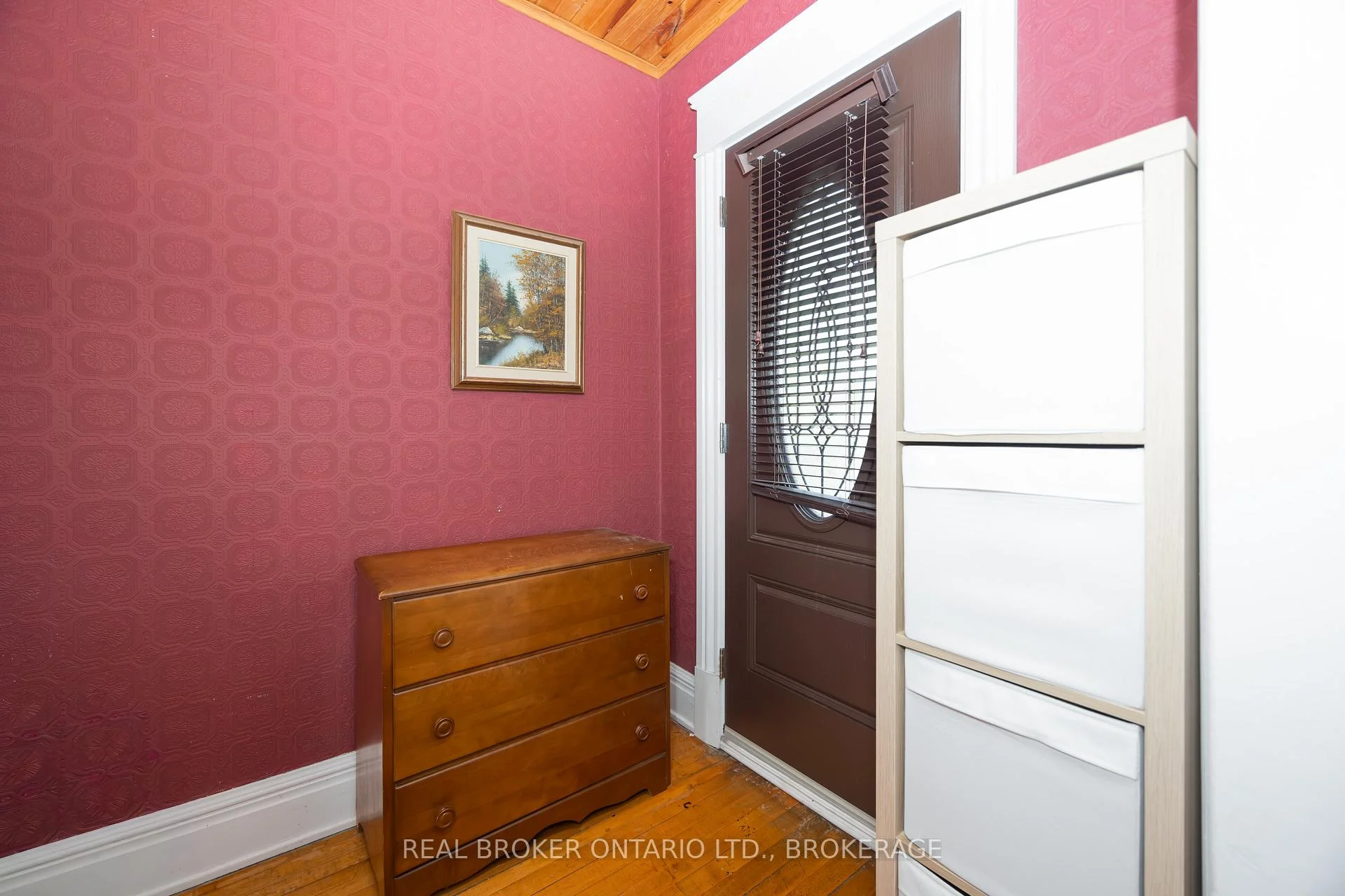 Photo 54 of 55 Kenyon Street E, North Glengarry, Alexandria — HOMEH