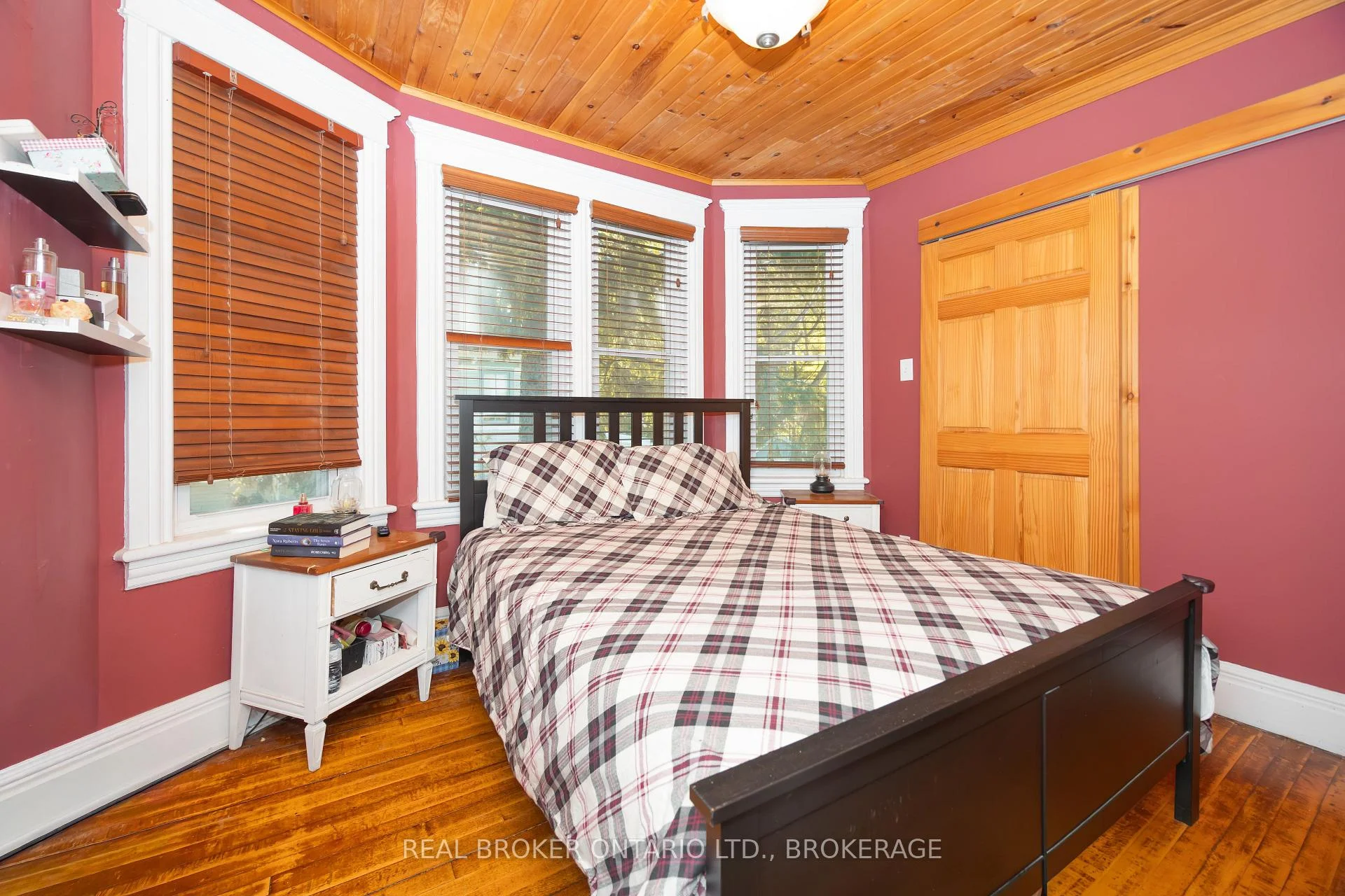 Photo 56 of 55 Kenyon Street E, North Glengarry, Alexandria — HOMEH