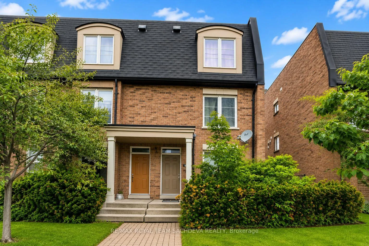 Front of Unit Lower, 4262 Kingston Road