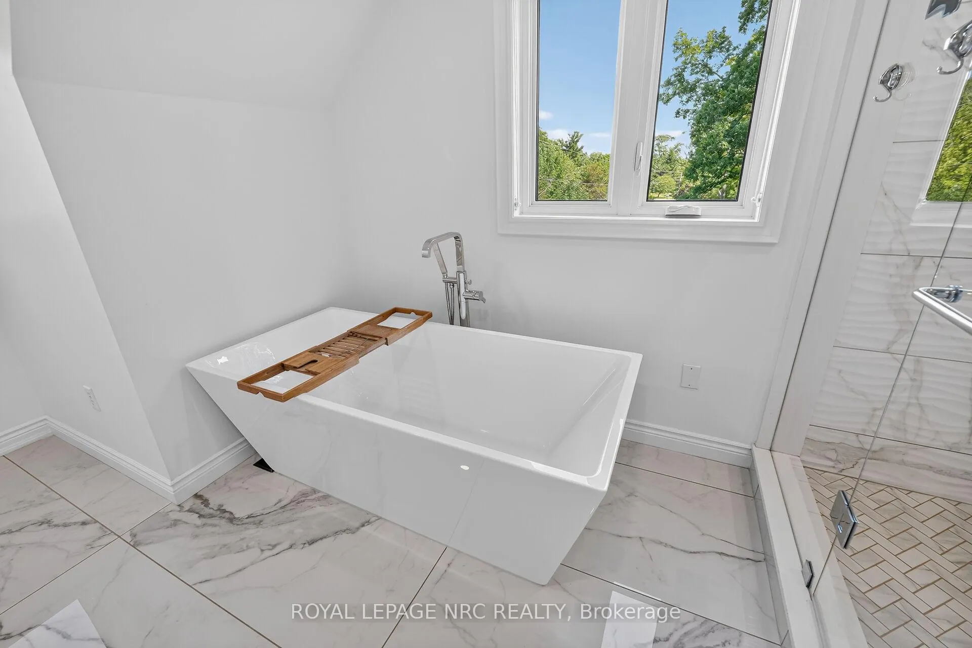 Photo 23 of 3063 Ninth Street, Lincoln, Lincoln-Jordan/Vineland — HOMEH