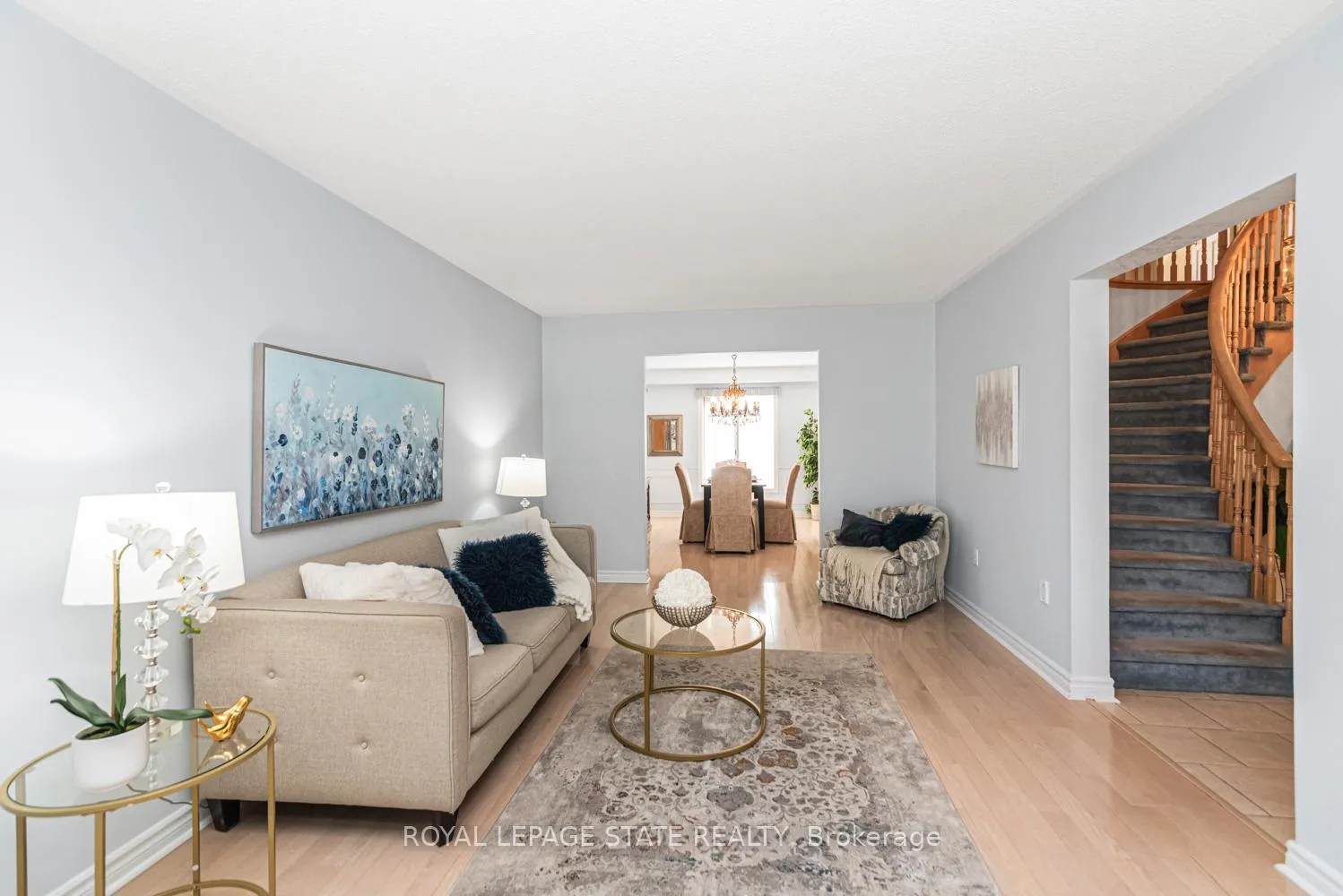 Photo 11 of 85 Citation Crescent, Hamilton, Meadowlands — HOMEH