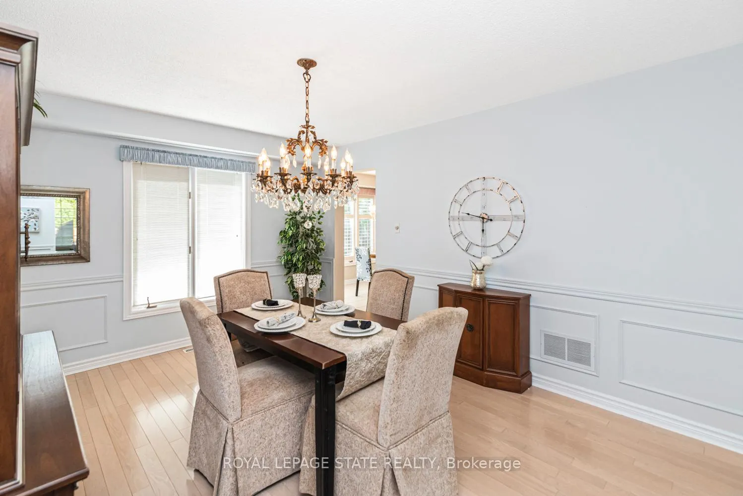 Photo 14 of 85 Citation Crescent, Hamilton, Meadowlands — HOMEH