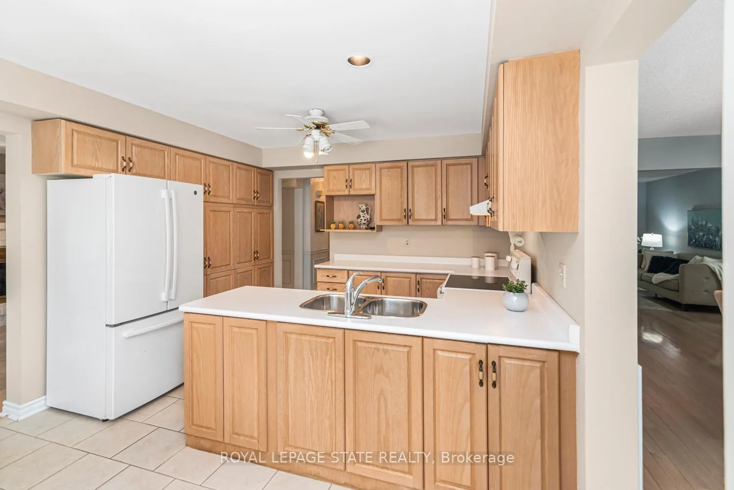 Photo 20 of 85 Citation Crescent, Hamilton, Meadowlands — HOMEH