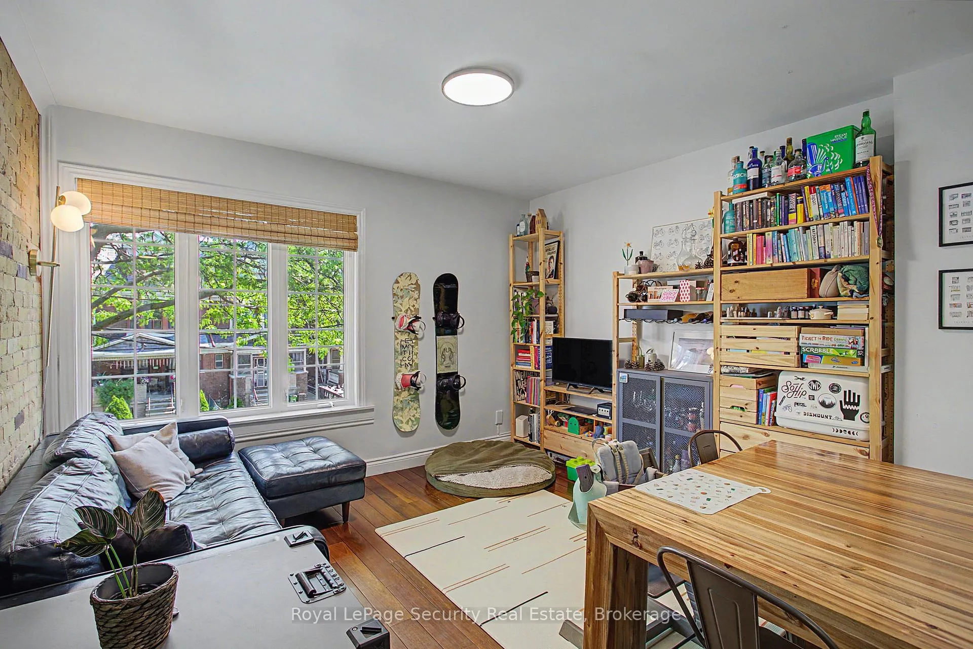 Photo 2 of 410 Manning Avenue, Toronto, Palmerston-Little Italy — HOMEH