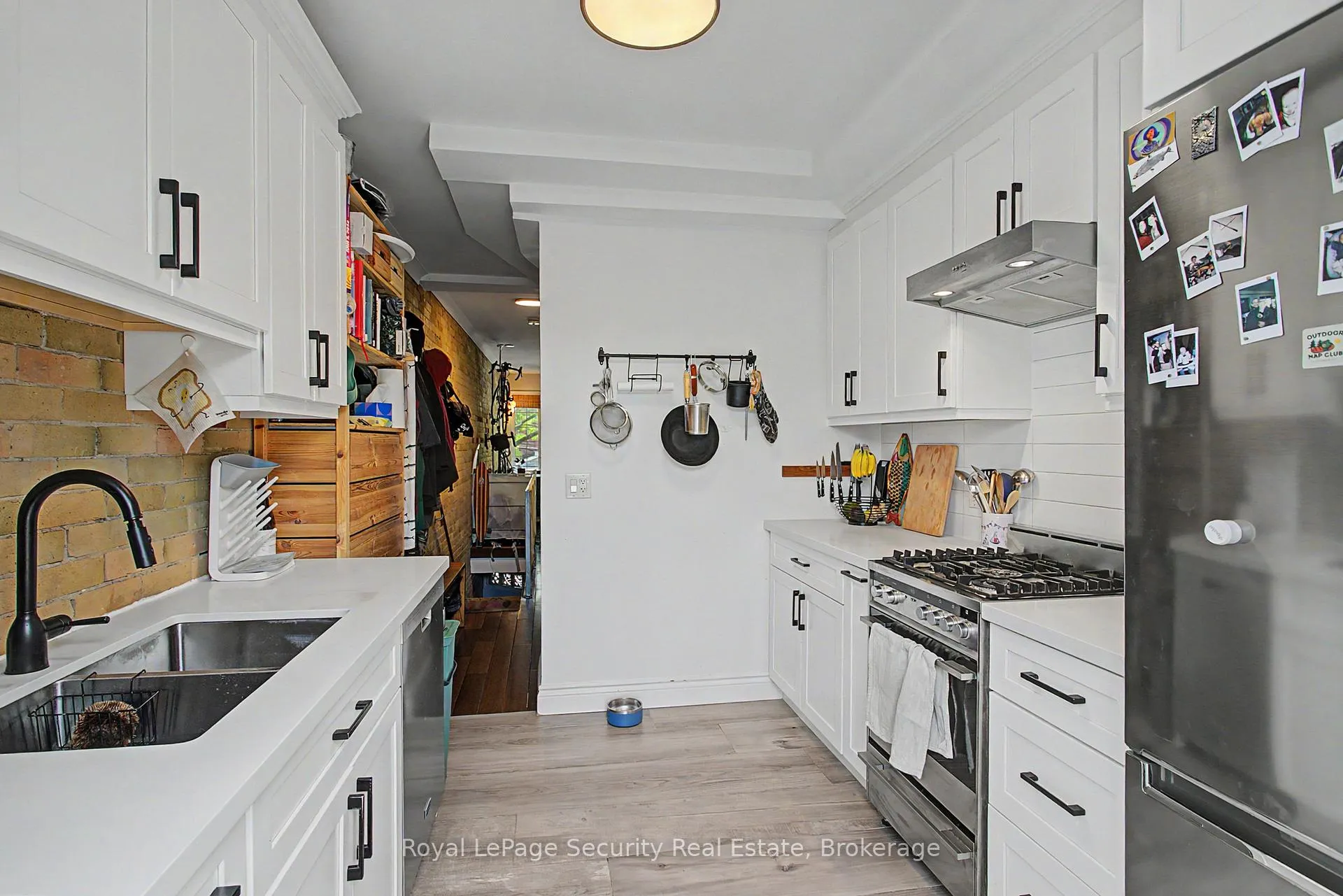 Photo 7 of 410 Manning Avenue, Toronto, Palmerston-Little Italy — HOMEH