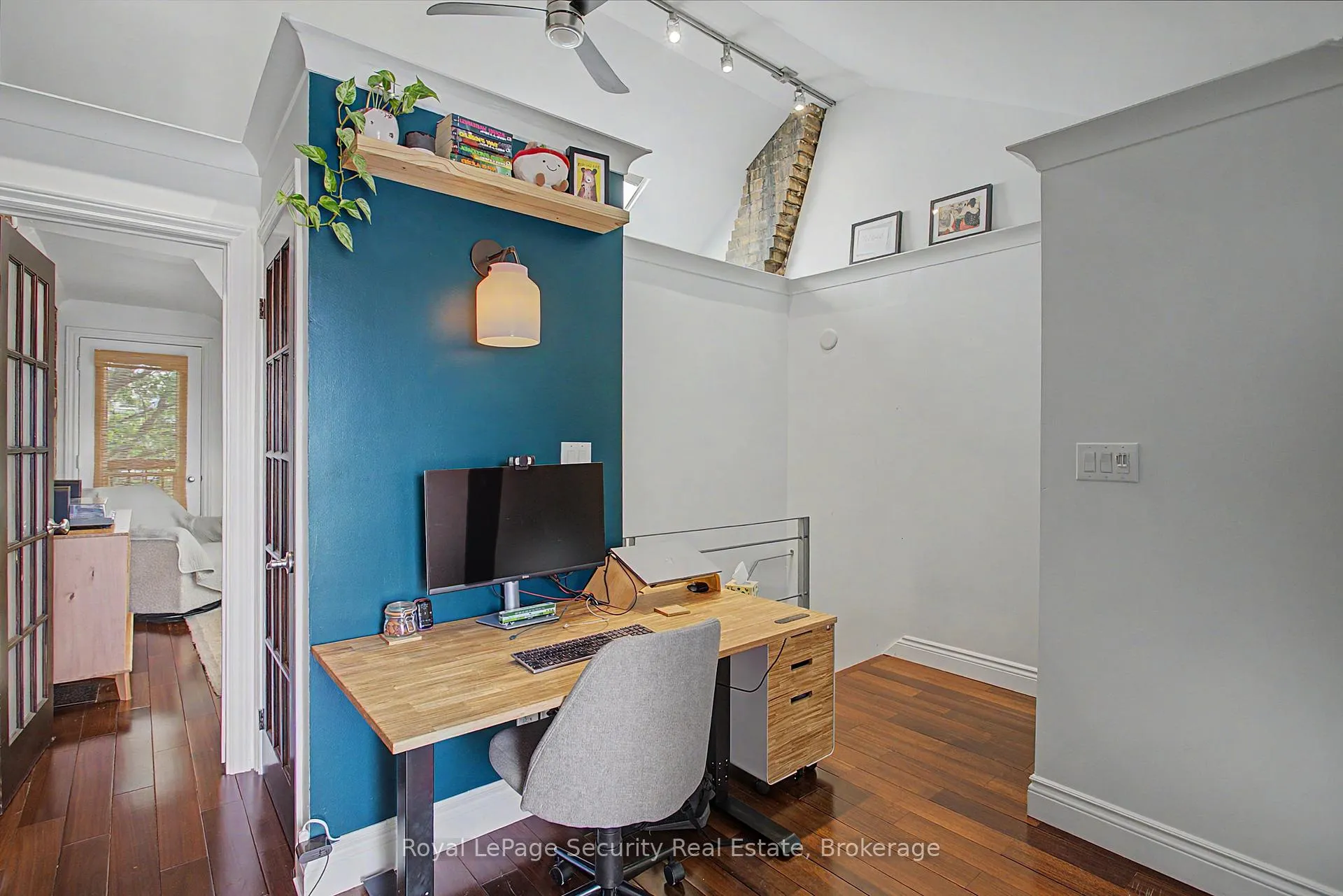 Photo 10 of 410 Manning Avenue, Toronto, Palmerston-Little Italy — HOMEH