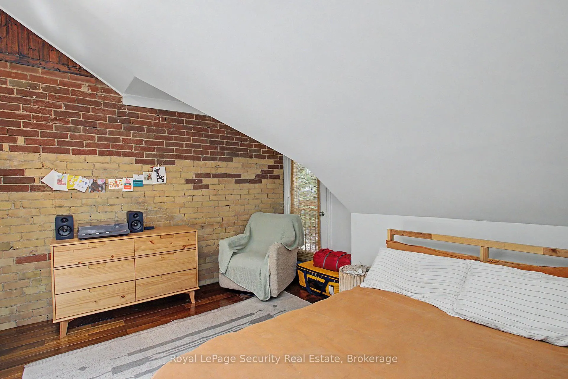 Photo 12 of 410 Manning Avenue, Toronto, Palmerston-Little Italy — HOMEH