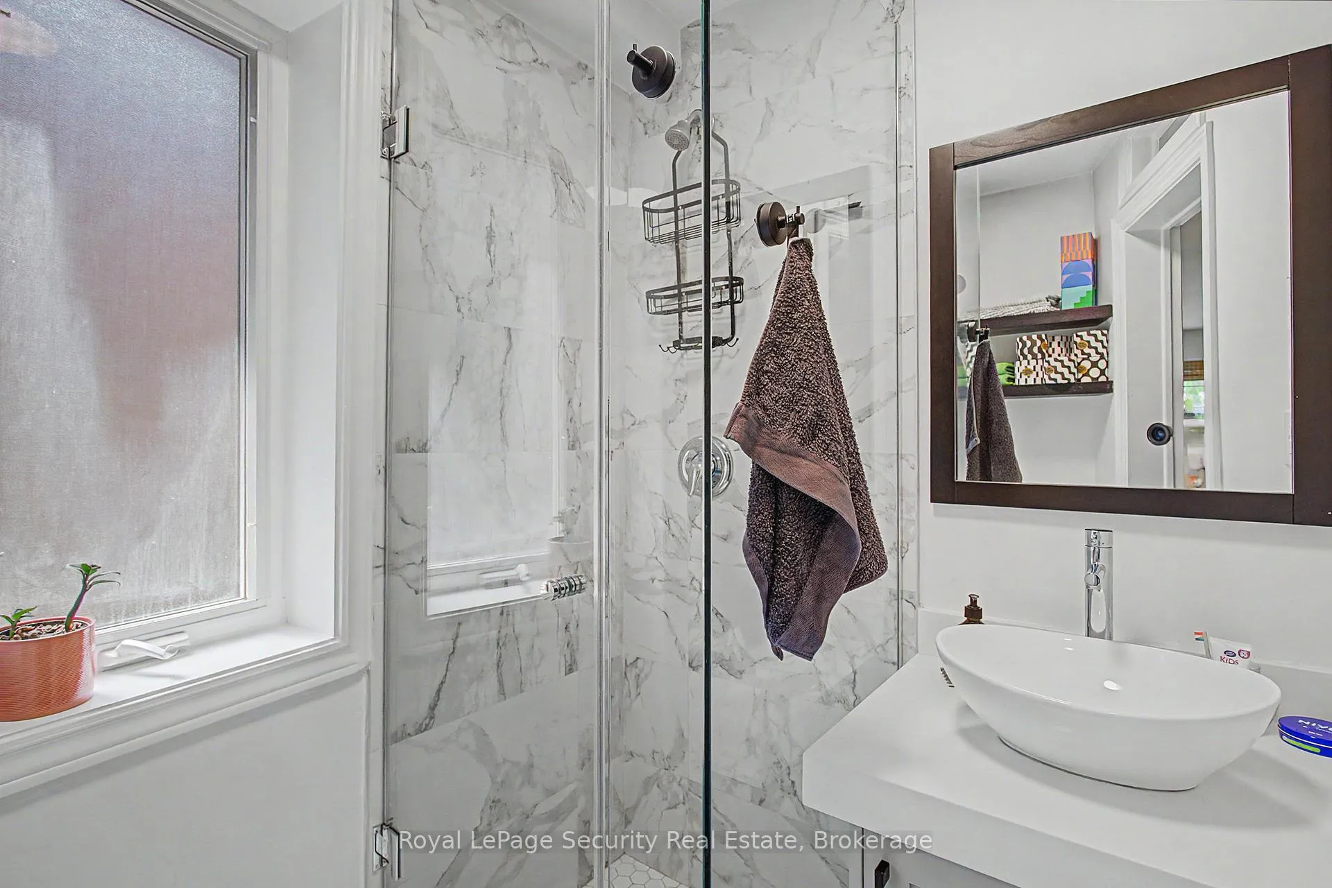 Photo 19 of 410 Manning Avenue, Toronto, Palmerston-Little Italy — HOMEH