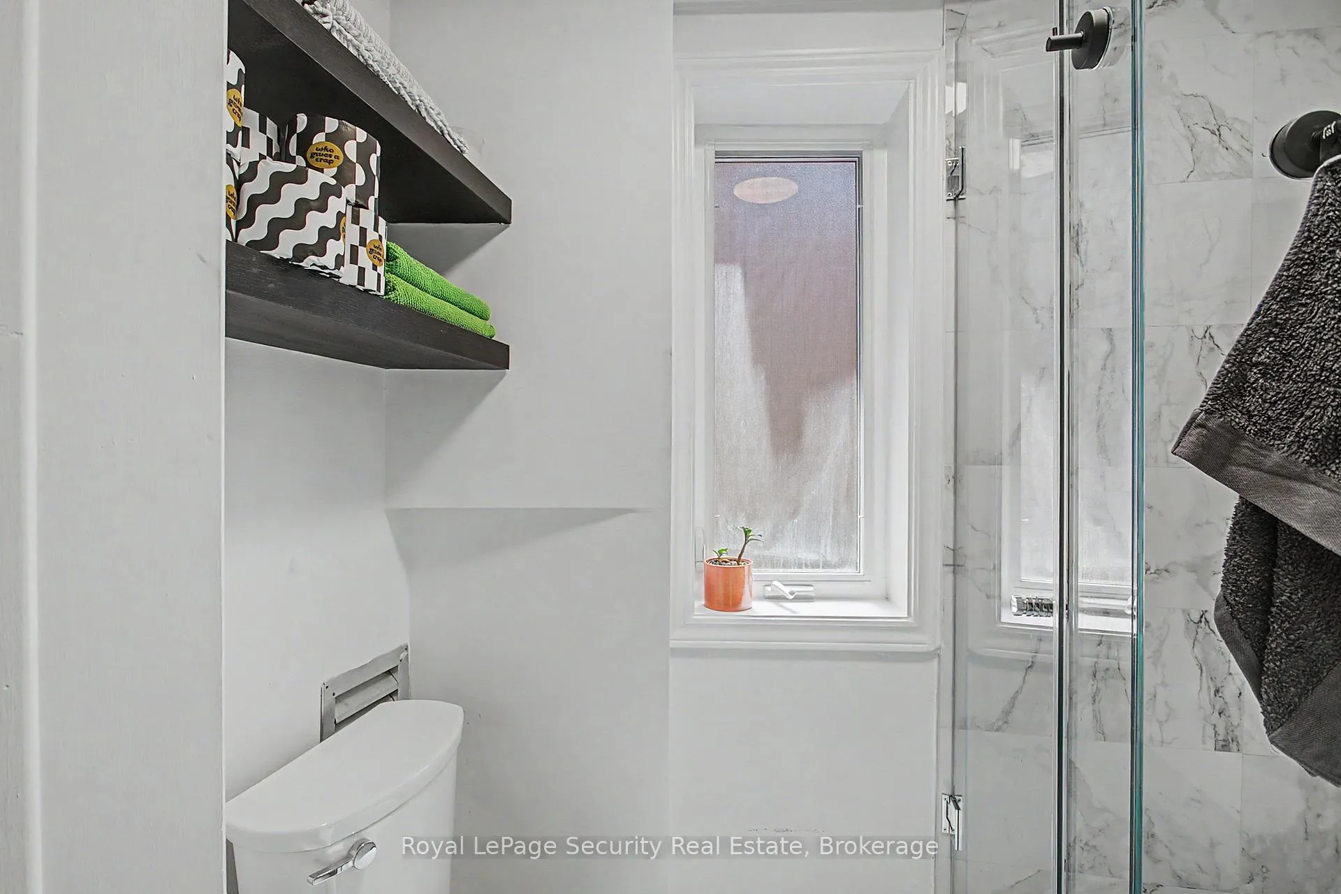 Photo 20 of 410 Manning Avenue, Toronto, Palmerston-Little Italy — HOMEH