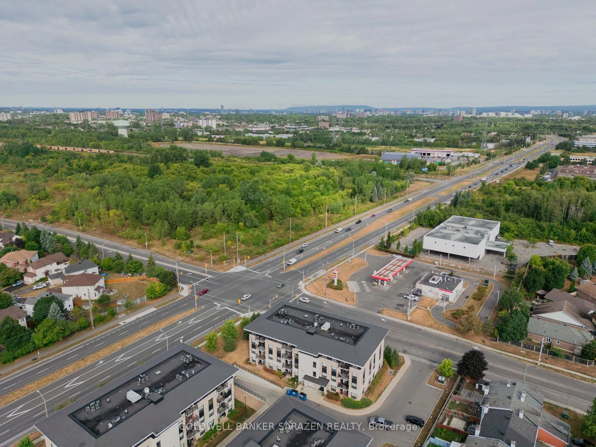 Photo 28 of Unit 303, 250 Winterfell Private, Ottawa, Hunt Club Park — HOMEH