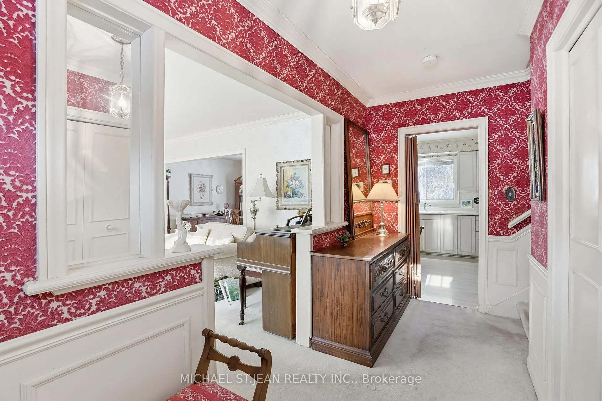Photo 5 of 167 Fallingbrook Drive, Hamilton, Ancaster — HOMEH