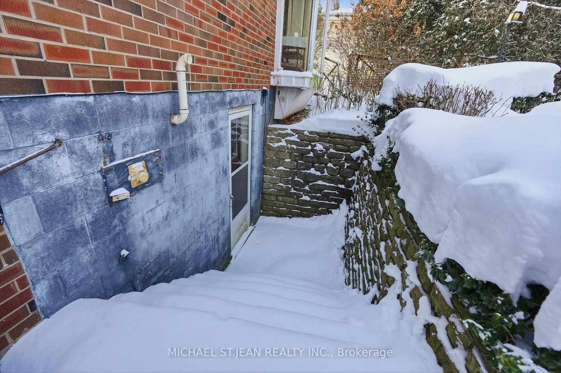 Photo 38 of 167 Fallingbrook Drive, Hamilton, Ancaster — HOMEH