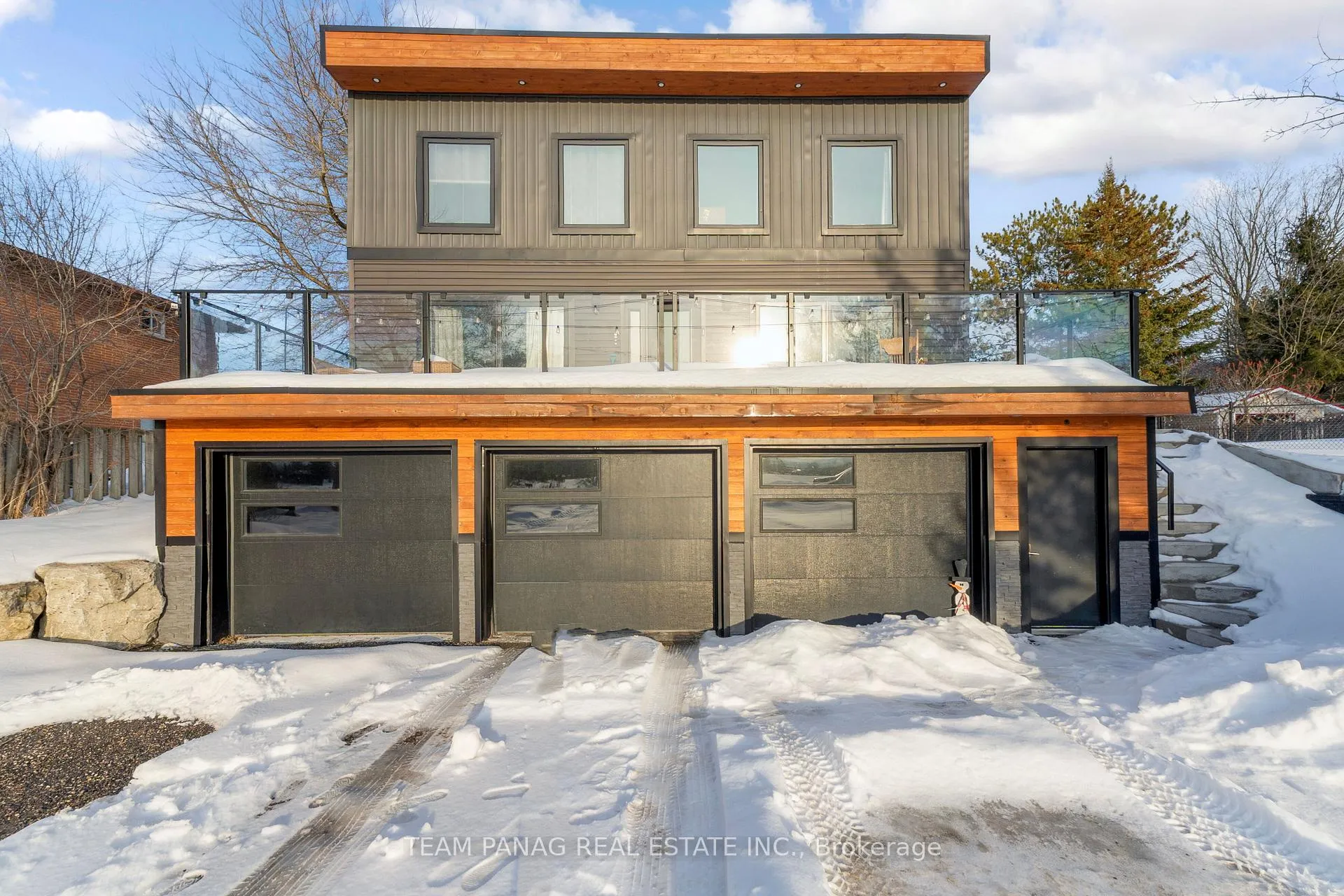 Photo 2 of 11561 Russell Road, Scugog, Port Perry — HOMEH