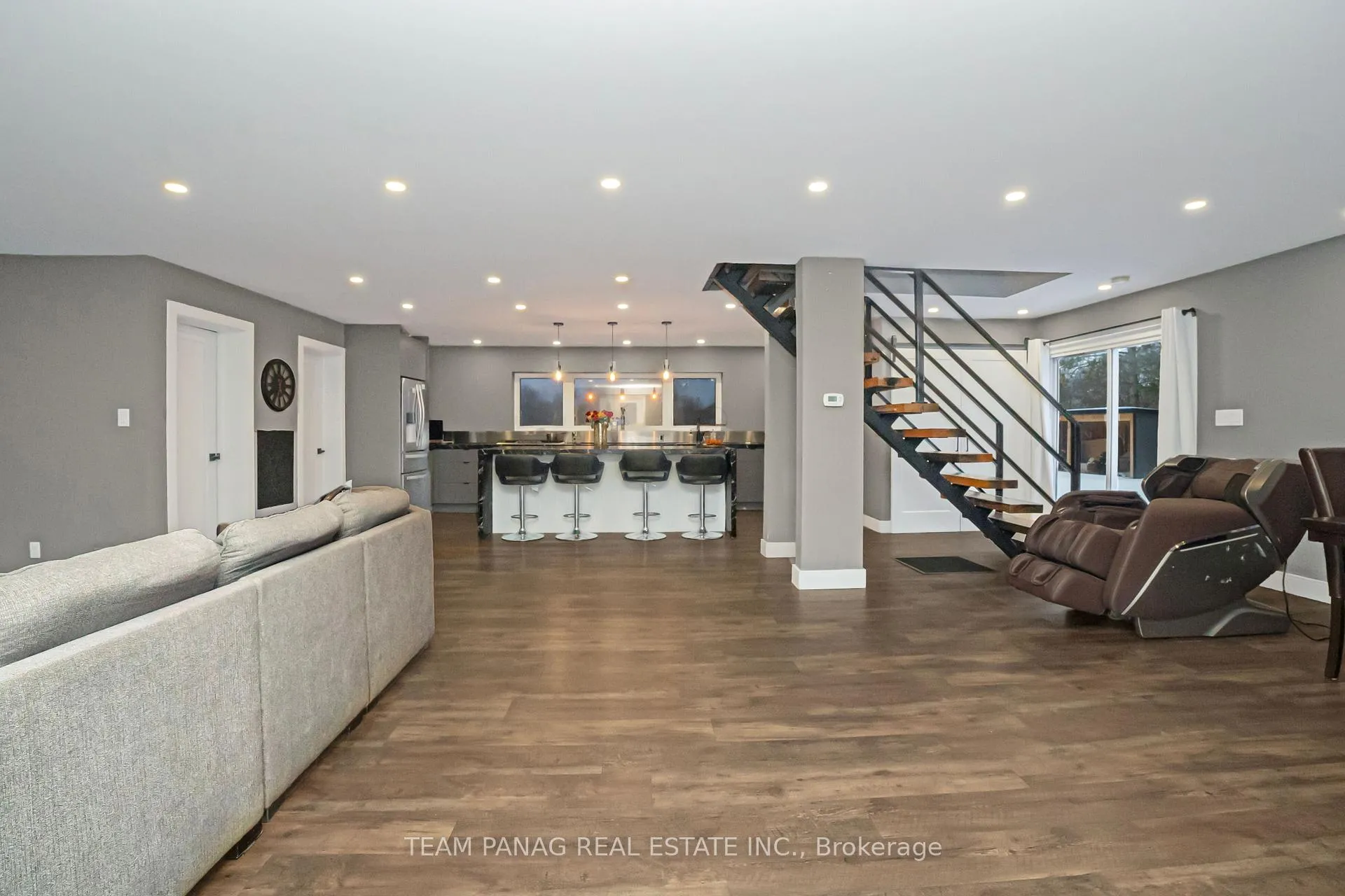 Photo 8 of 11561 Russell Road, Scugog, Port Perry — HOMEH