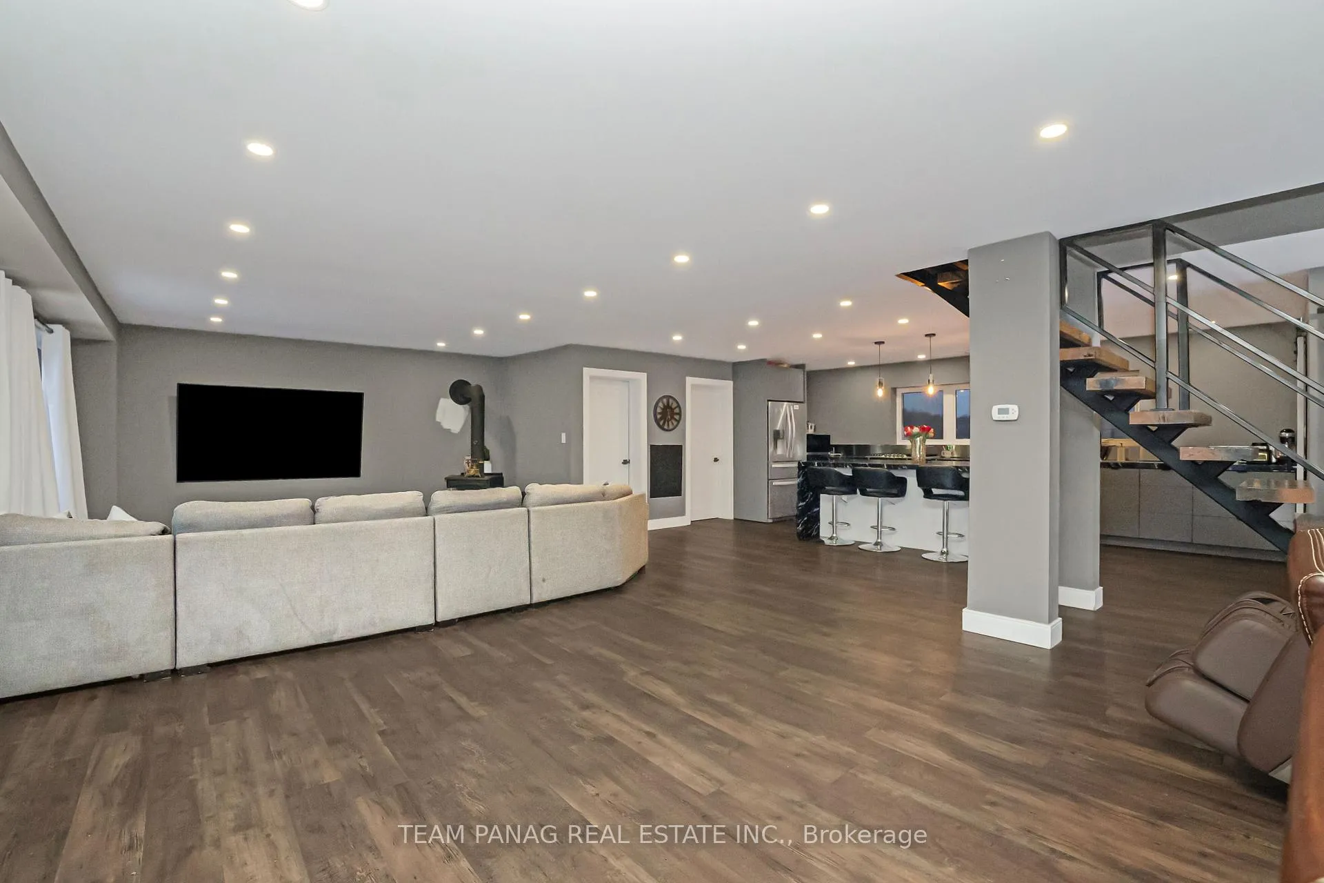 Photo 9 of 11561 Russell Road, Scugog, Port Perry — HOMEH