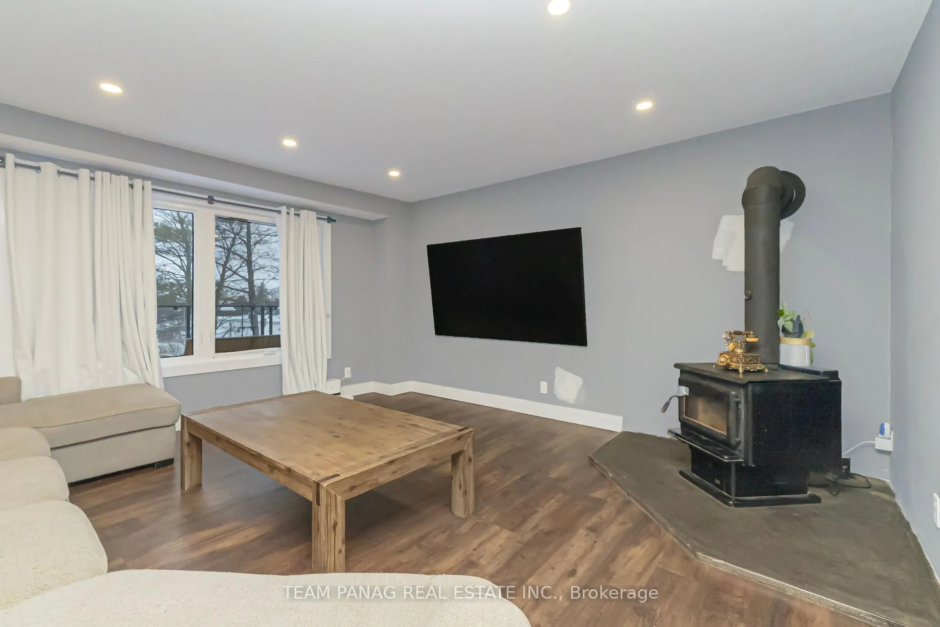 Photo 13 of 11561 Russell Road, Scugog, Port Perry — HOMEH