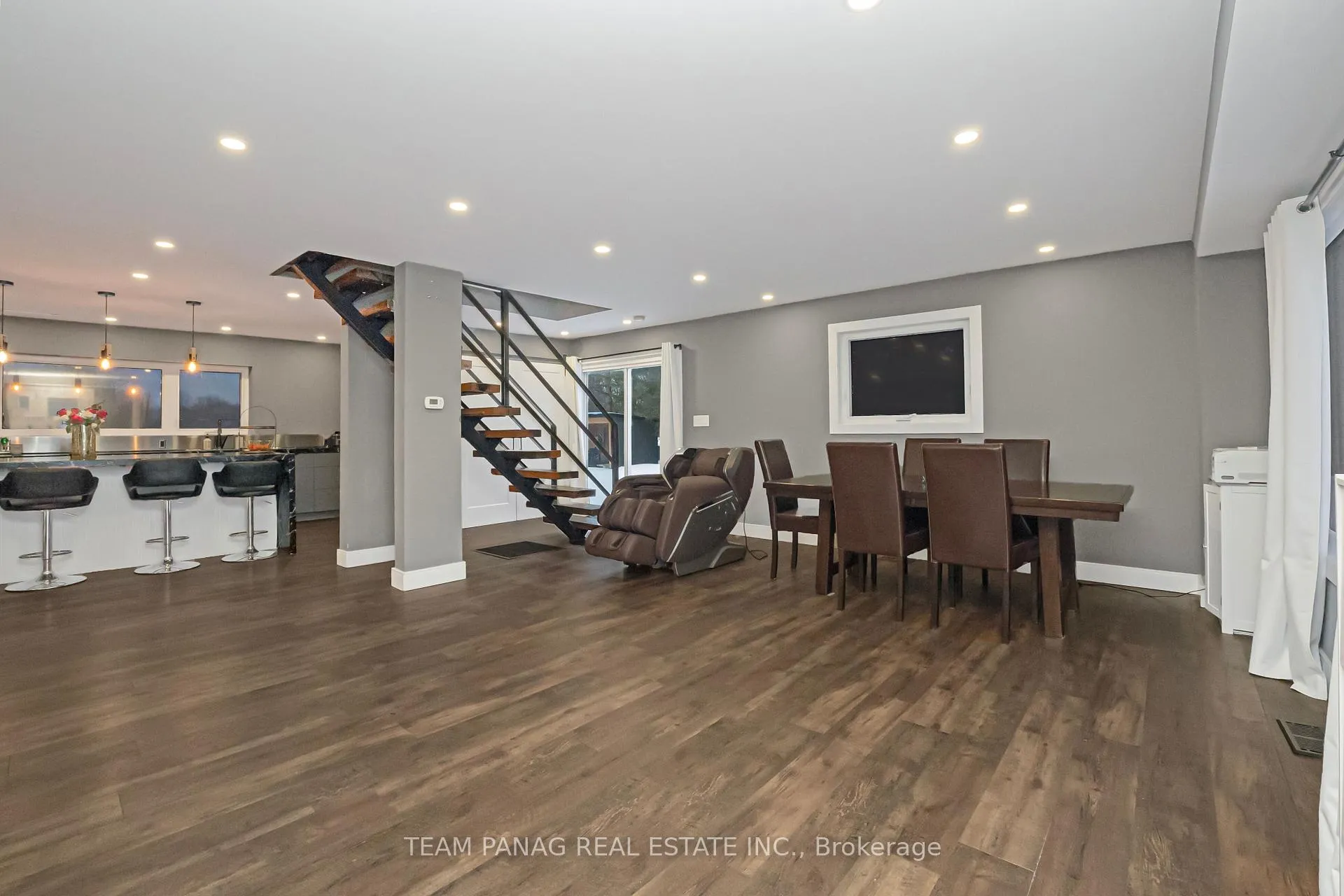 Photo 17 of 11561 Russell Road, Scugog, Port Perry — HOMEH