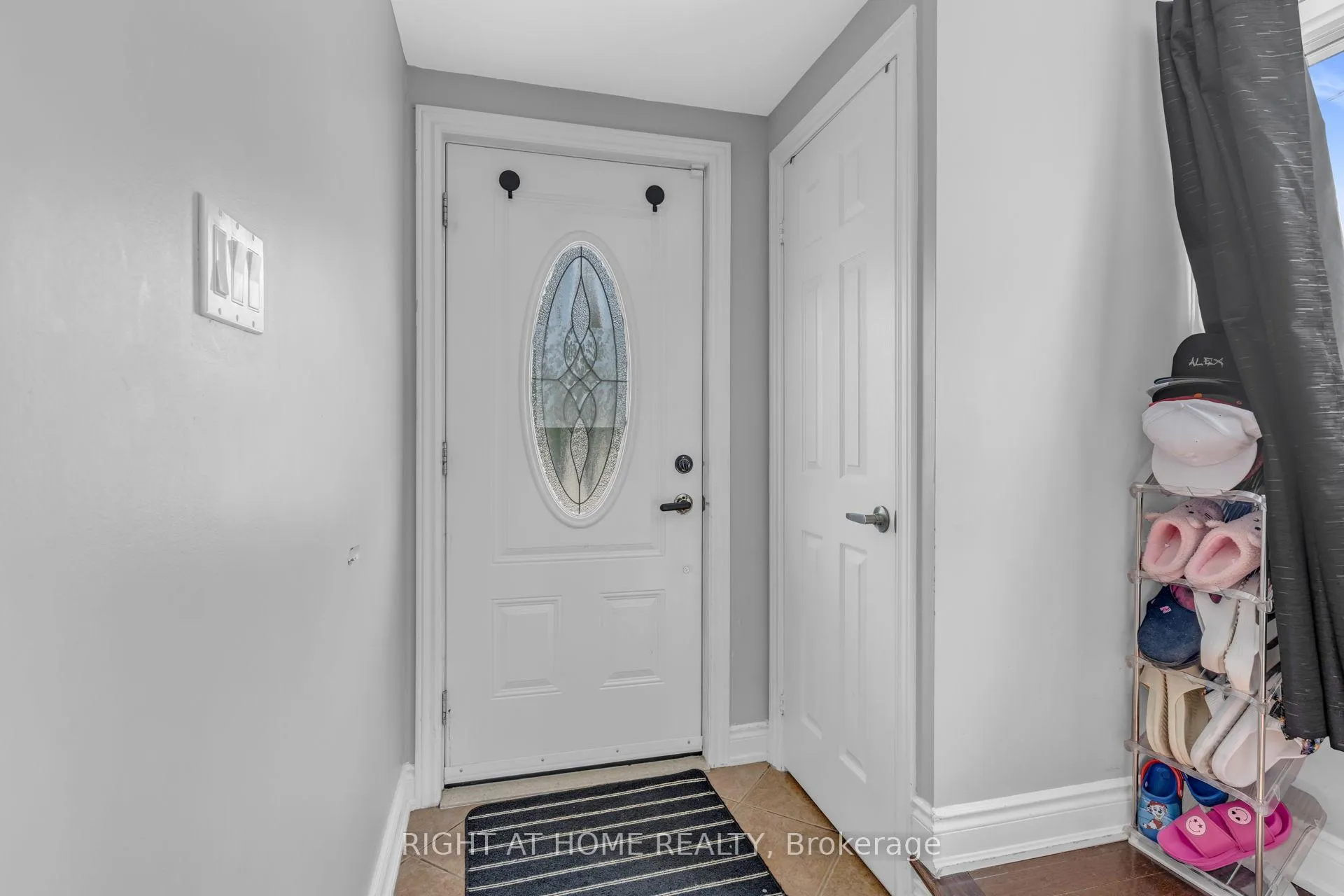 Photo 4 of 8 Donald Avenue, Toronto, Keelesdale-Eglinton West — HOMEH