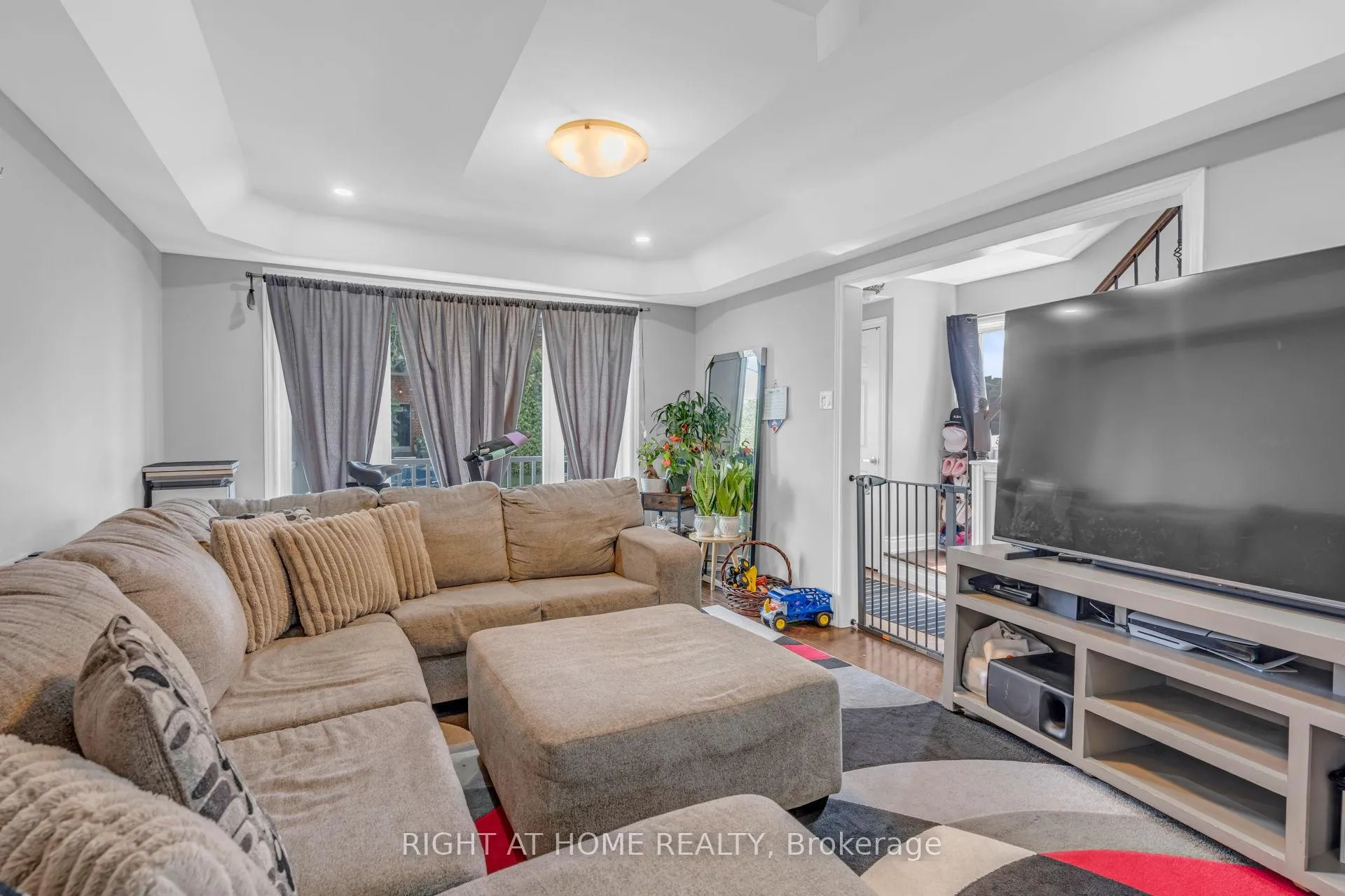 Photo 6 of 8 Donald Avenue, Toronto, Keelesdale-Eglinton West — HOMEH