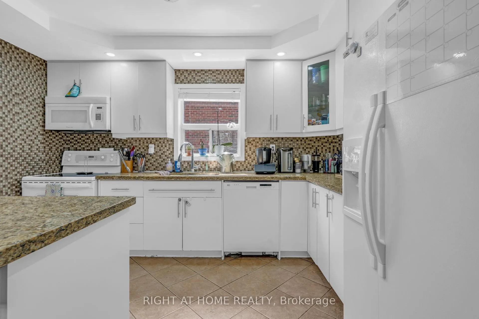 Photo 9 of 8 Donald Avenue, Toronto, Keelesdale-Eglinton West — HOMEH