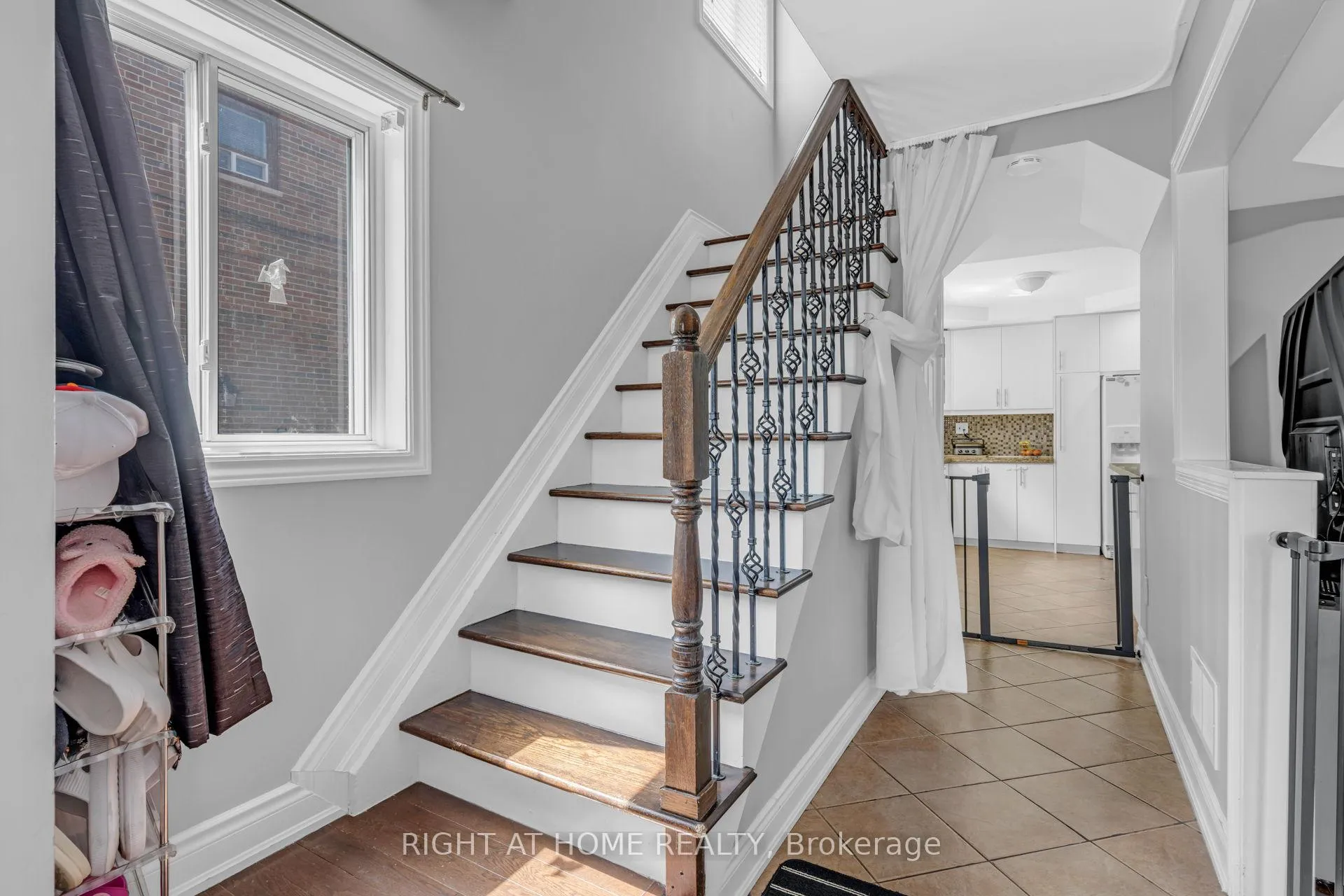 Photo 10 of 8 Donald Avenue, Toronto, Keelesdale-Eglinton West — HOMEH