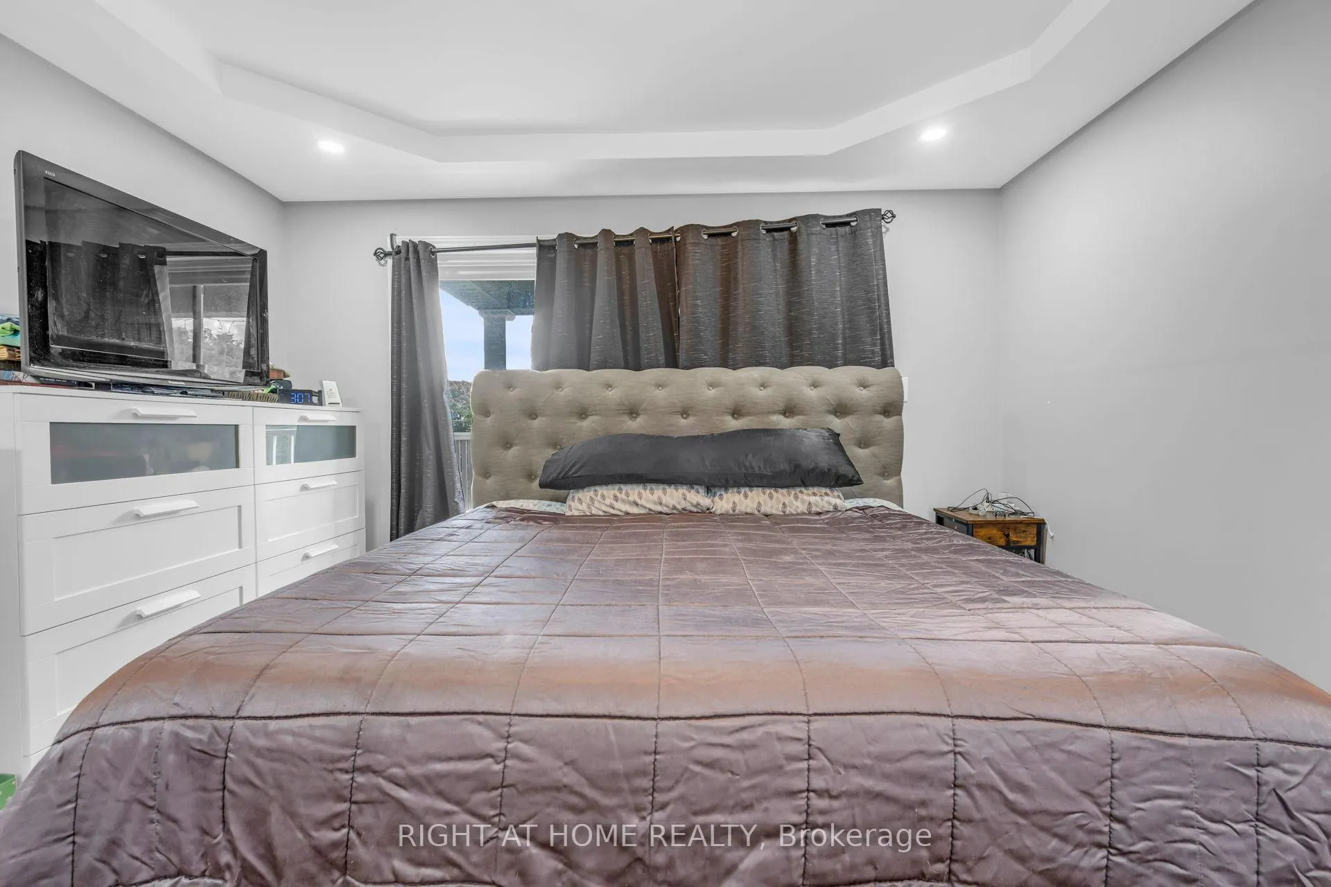 Photo 13 of 8 Donald Avenue, Toronto, Keelesdale-Eglinton West — HOMEH