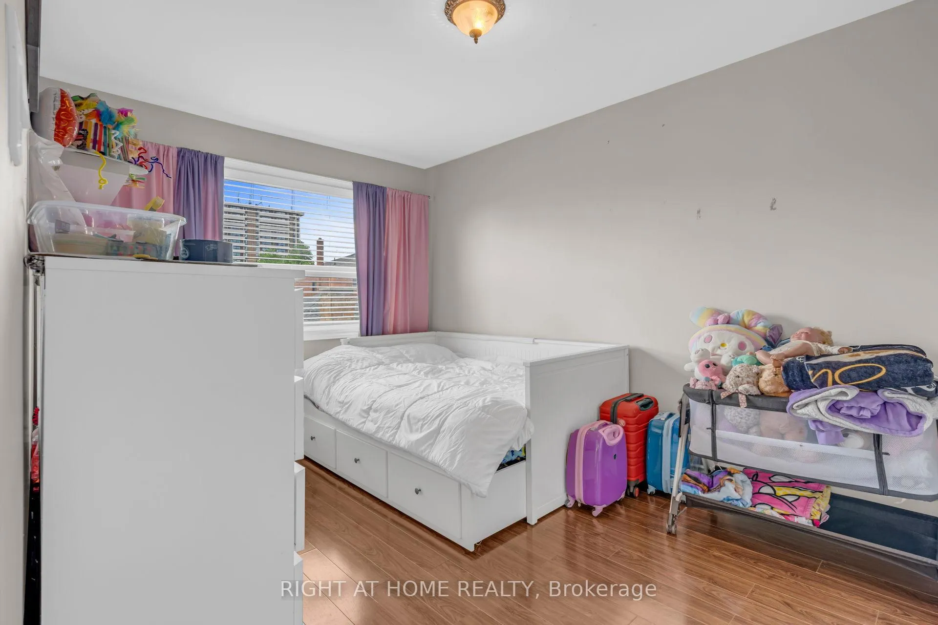 Photo 16 of 8 Donald Avenue, Toronto, Keelesdale-Eglinton West — HOMEH