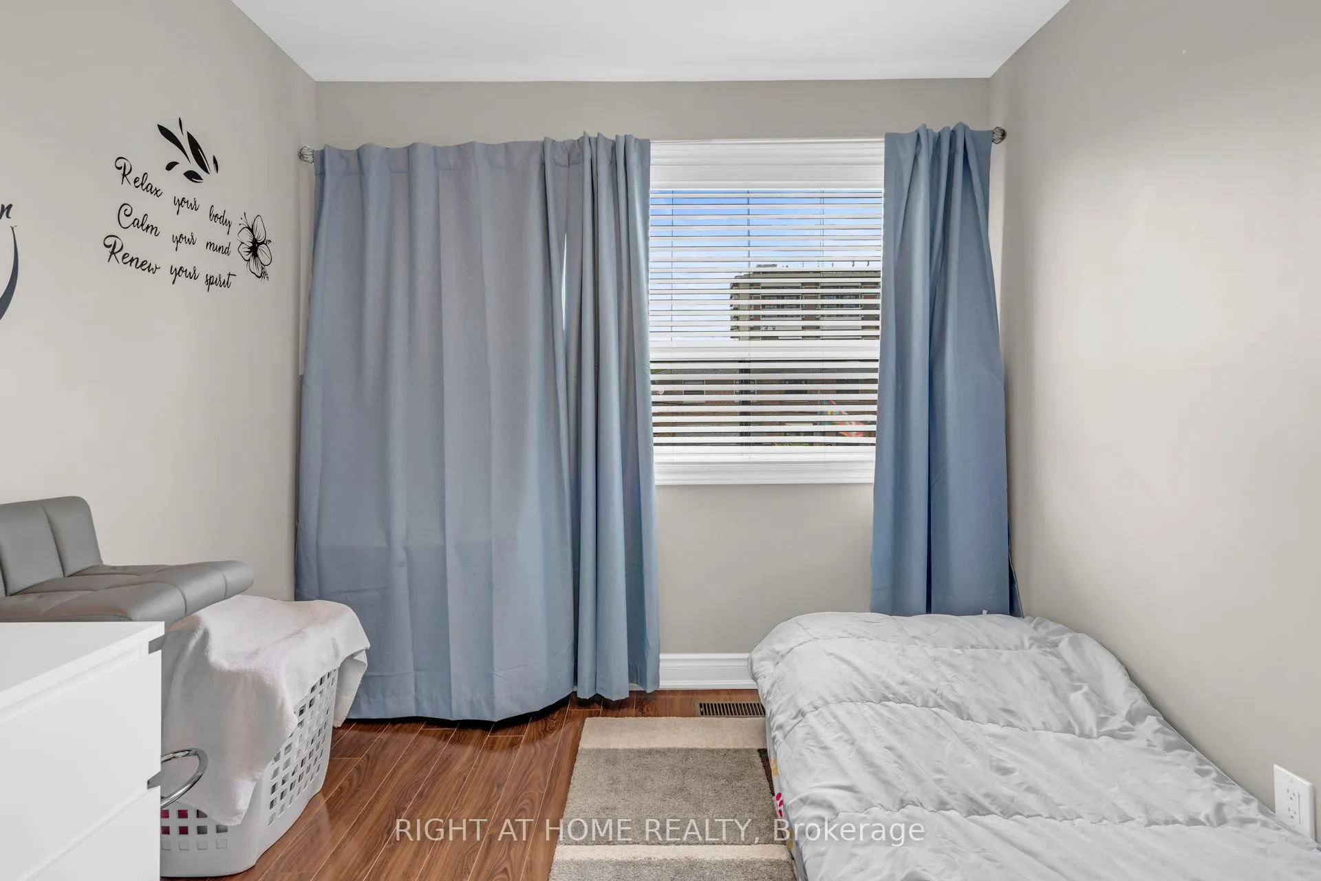 Photo 20 of 8 Donald Avenue, Toronto, Keelesdale-Eglinton West — HOMEH