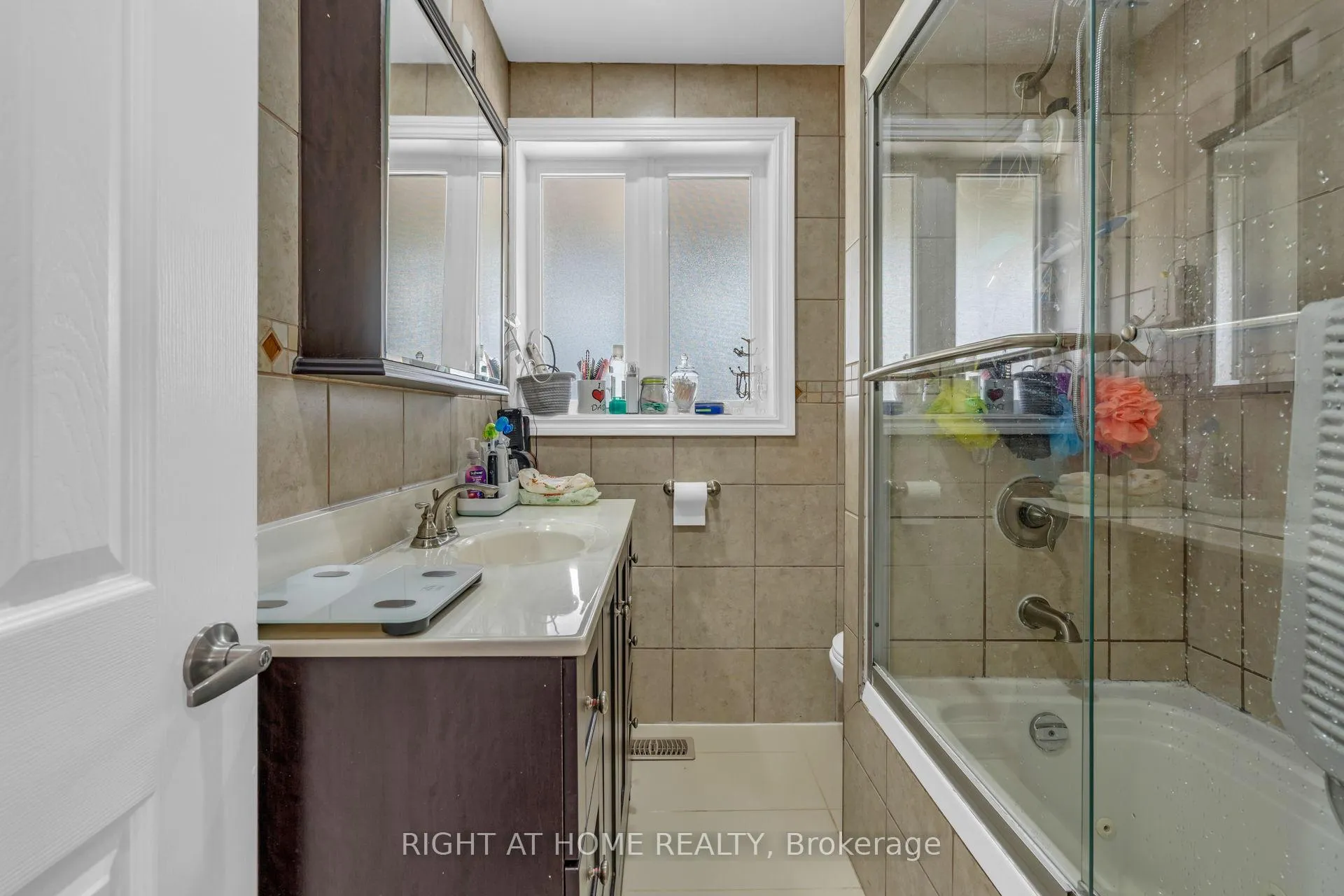 Photo 23 of 8 Donald Avenue, Toronto, Keelesdale-Eglinton West — HOMEH