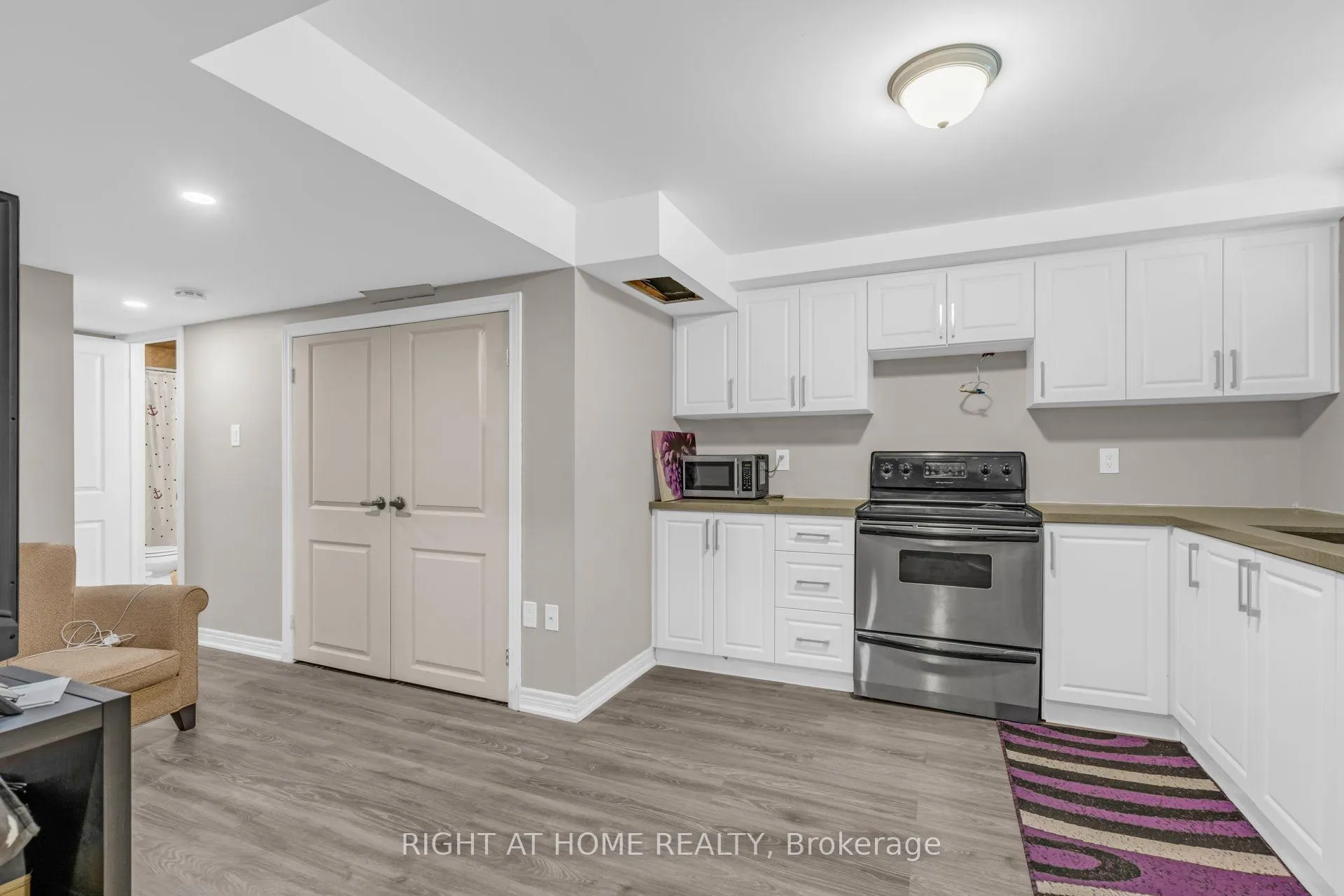 Photo 24 of 8 Donald Avenue, Toronto, Keelesdale-Eglinton West — HOMEH