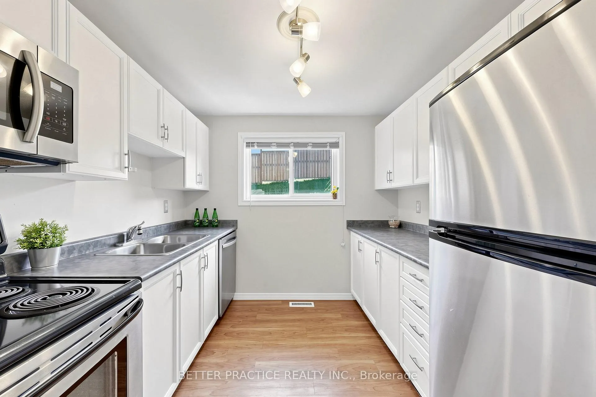 Photo 5 of 19 Sawmill Road, Barrie, Ardagh — HOMEH