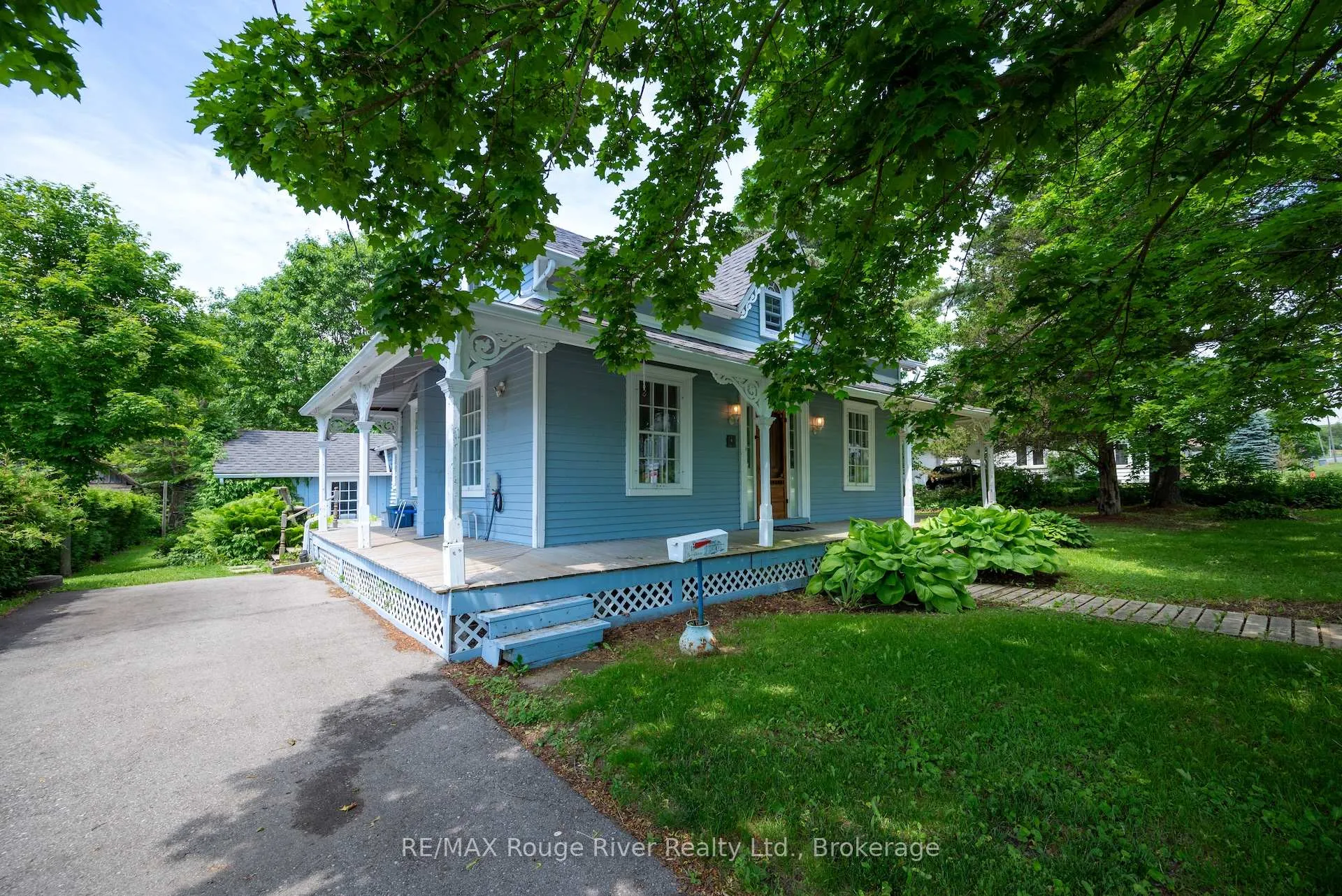 Photo 3 of 3784 Burnham Street N, Hamilton Township, Rural Hamilton — HOMEH