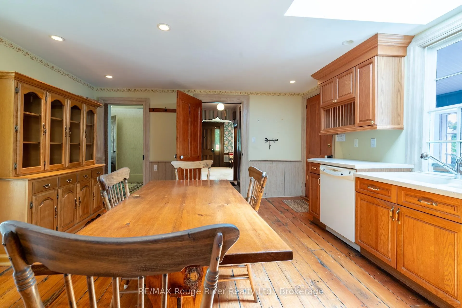 Photo 11 of 3784 Burnham Street N, Hamilton Township, Rural Hamilton — HOMEH