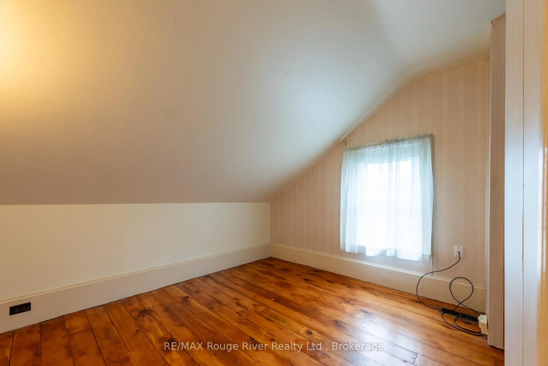 Photo 24 of 3784 Burnham Street N, Hamilton Township, Rural Hamilton — HOMEH