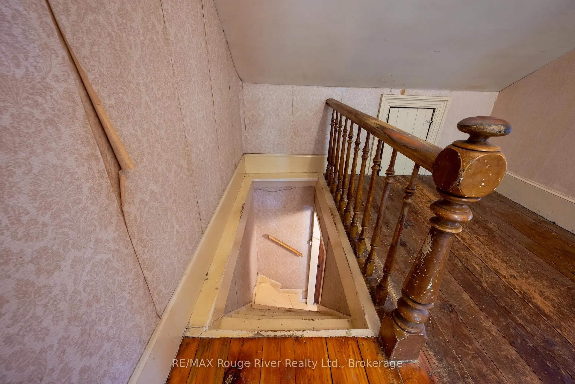 Photo 26 of 3784 Burnham Street N, Hamilton Township, Rural Hamilton — HOMEH
