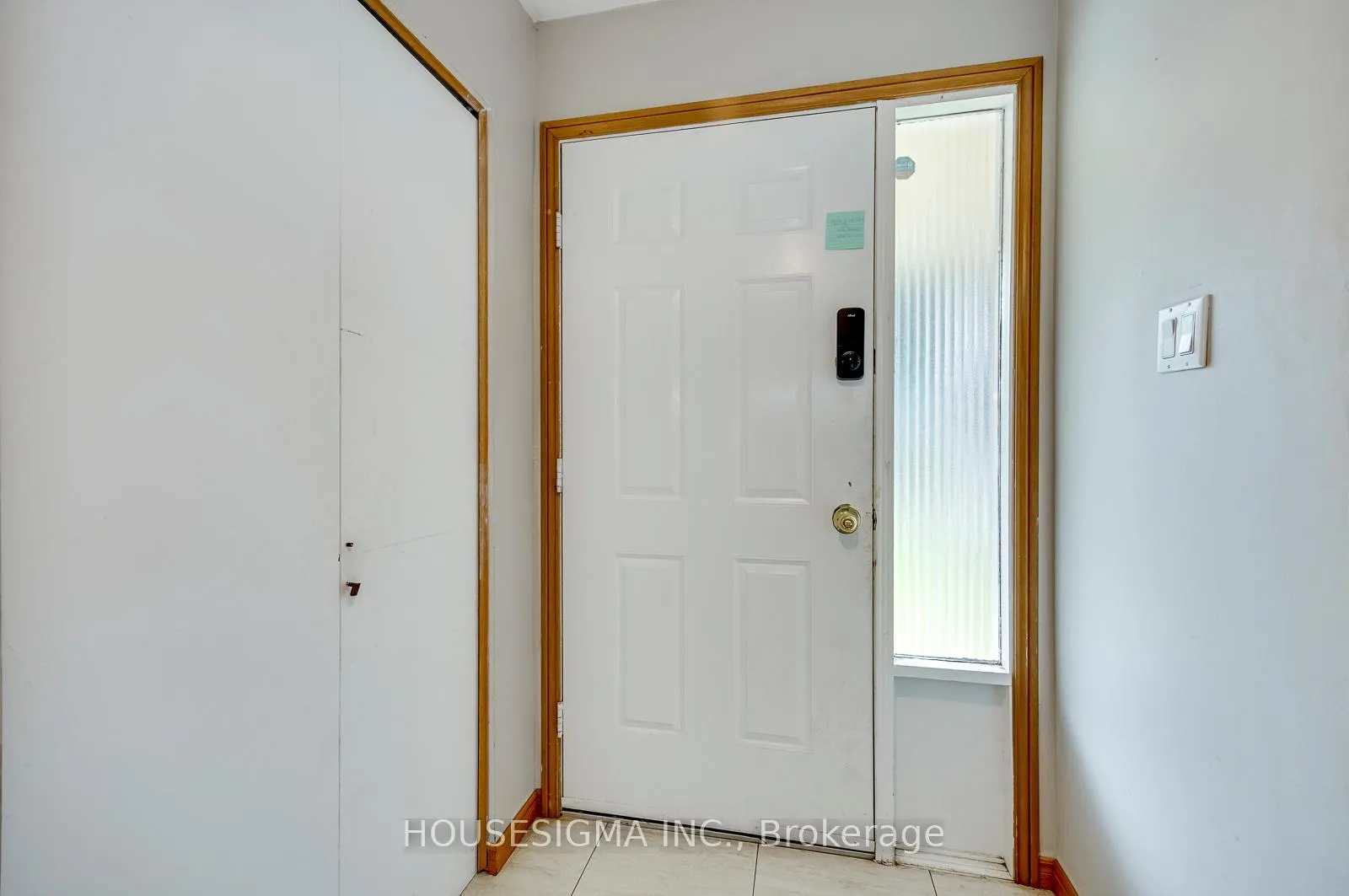 Photo 3 of 115 Scenic Wood Crescent, Kitchener, Stanley Park — HOMEH