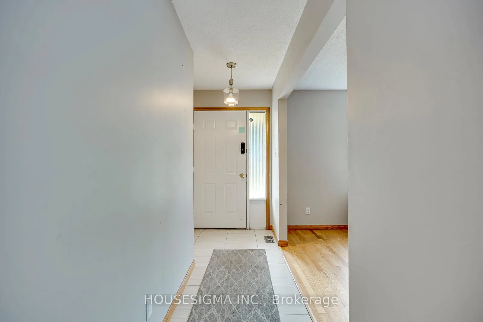 Photo 4 of 115 Scenic Wood Crescent, Kitchener, Stanley Park — HOMEH